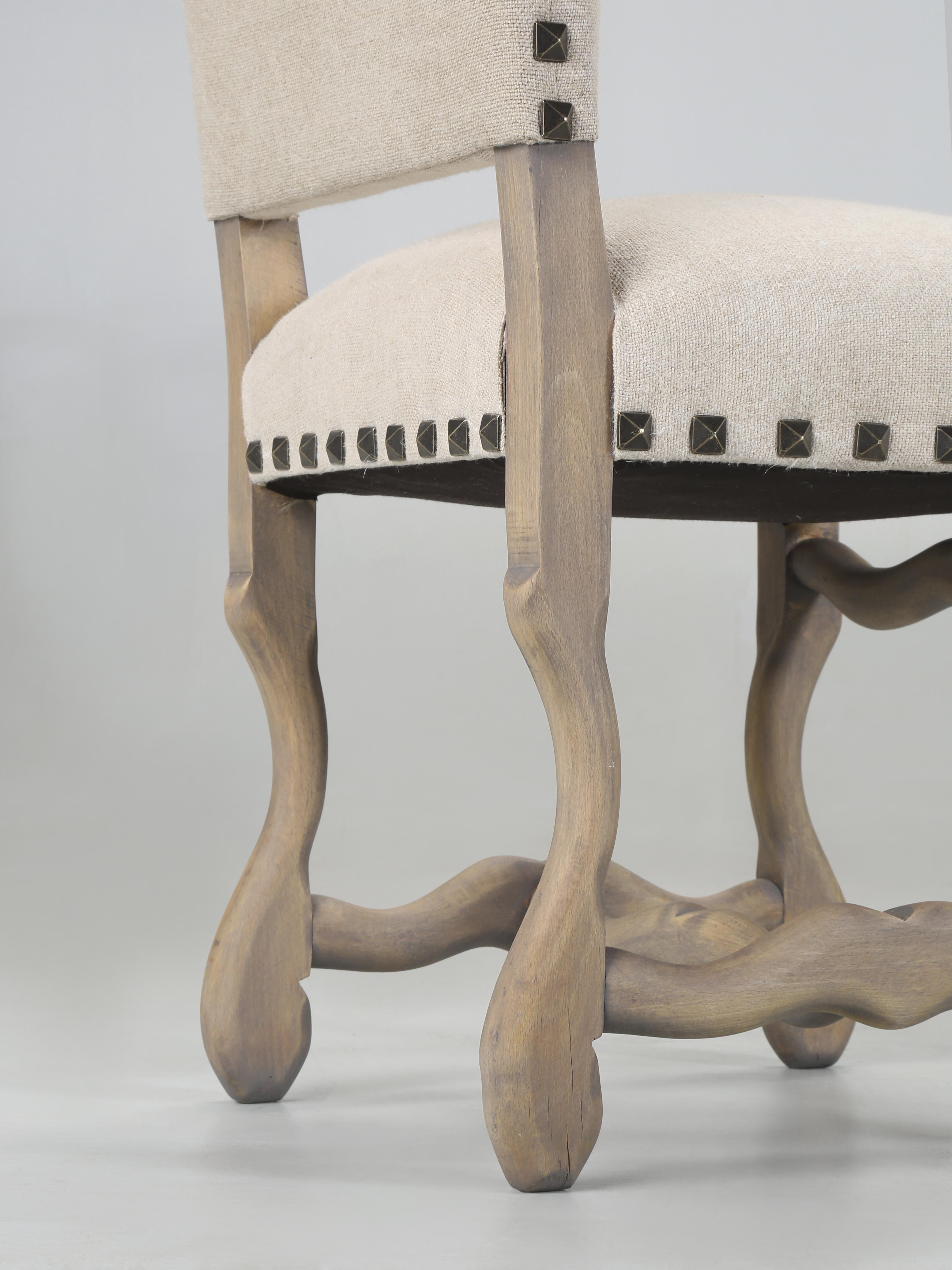 Ensemble de 6 chaises de salle à manger françaises anciennes Os de Mouton en lin irlandais lavé à la main. en vente 3