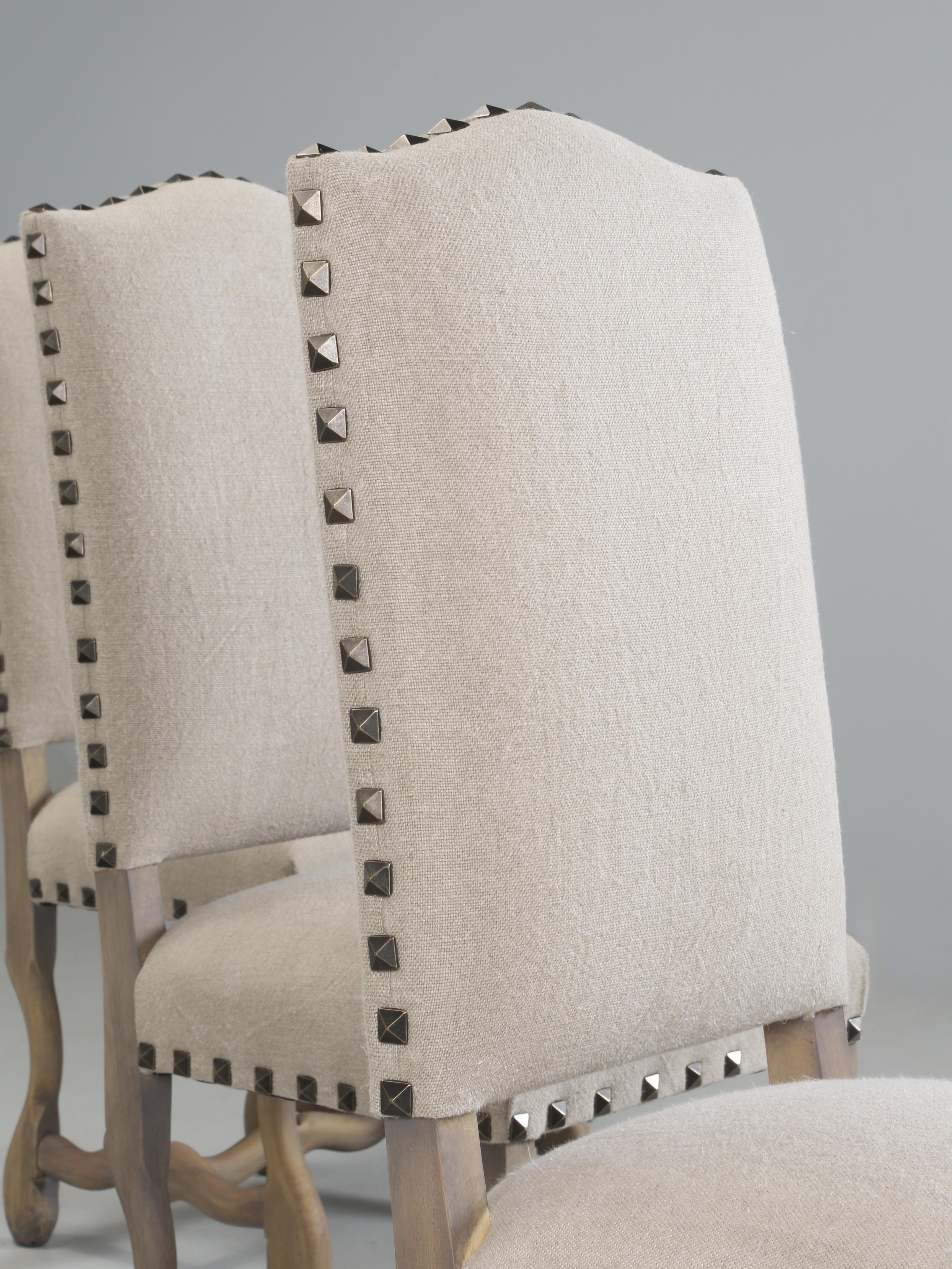 Français Ensemble de 6 chaises de salle à manger françaises anciennes Os de Mouton en lin irlandais lavé à la main. en vente