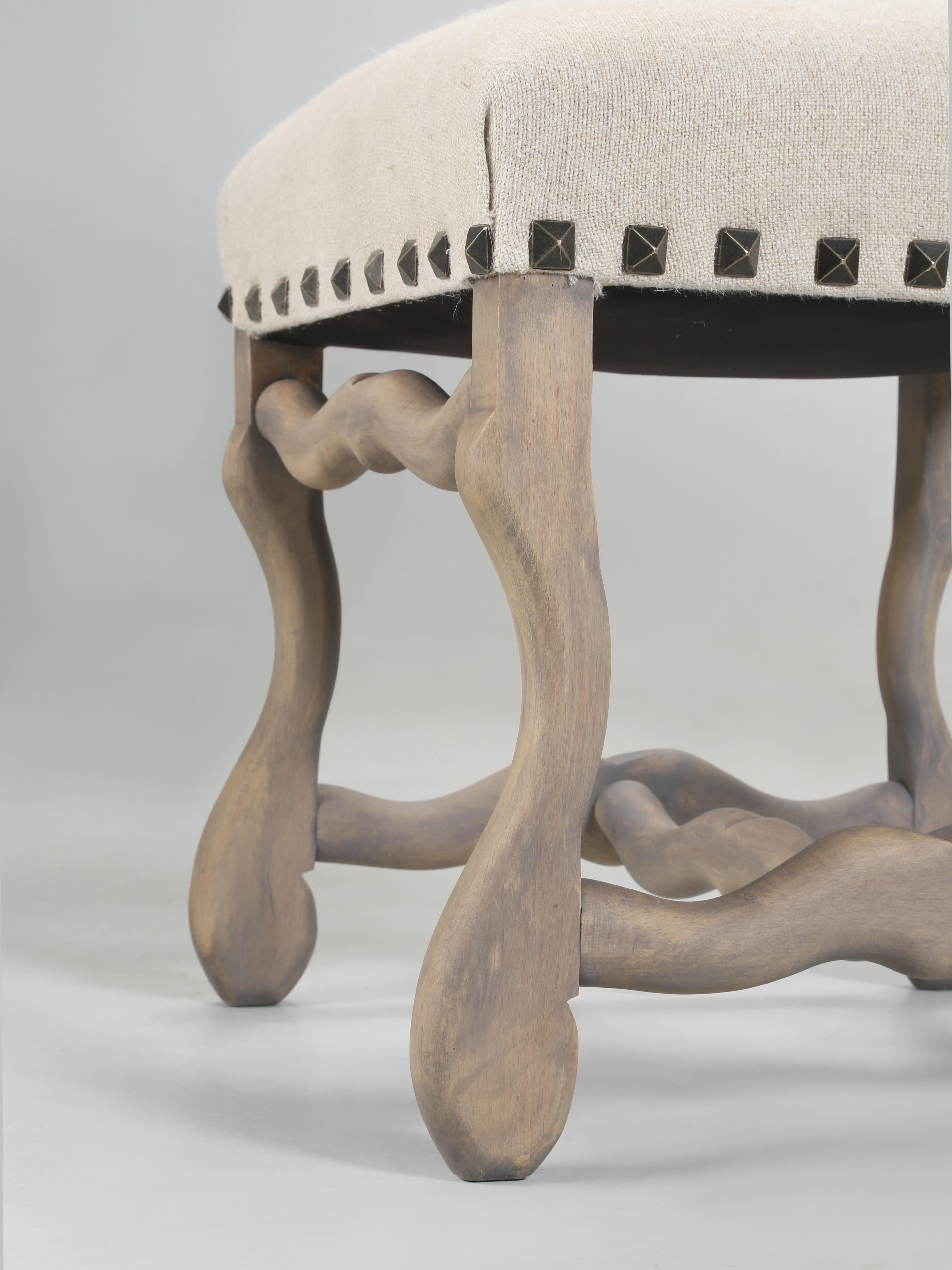 Ensemble de 6 chaises de salle à manger françaises anciennes Os de Mouton en lin irlandais lavé à la main. en vente 1