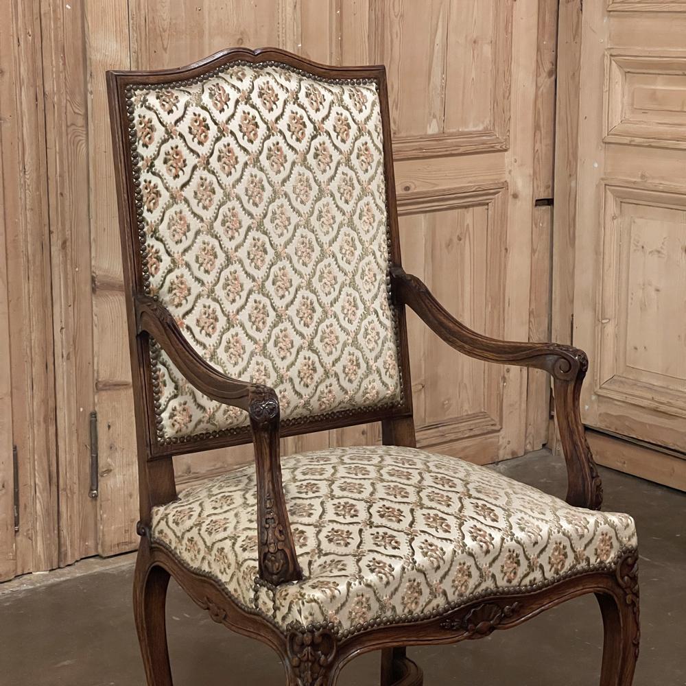 Set of 6 Antique French Regence Dining Chairs Includes 2 Armchairs For Sale 12