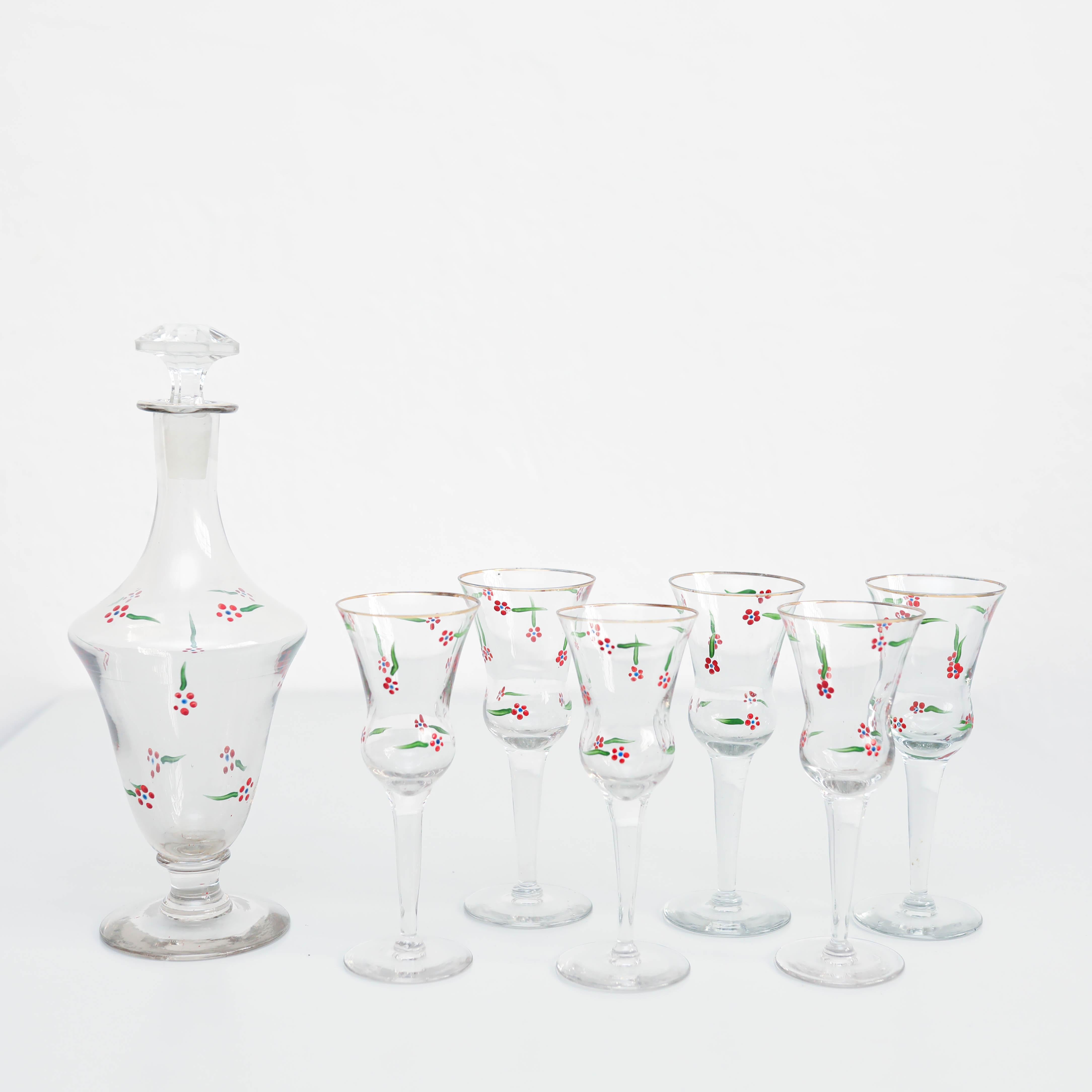  Set von 6 antiken, handbemalten Glas-Weingläsern und Glasvase, um 1940 (Französisch) im Angebot