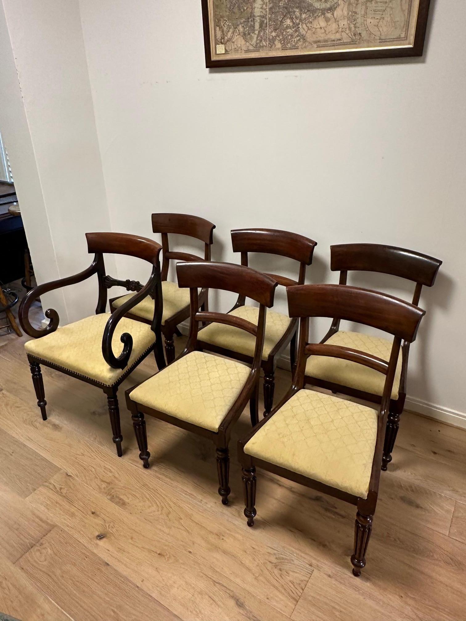 Early Victorian Set of 6 antique mahogany dining chairs For Sale