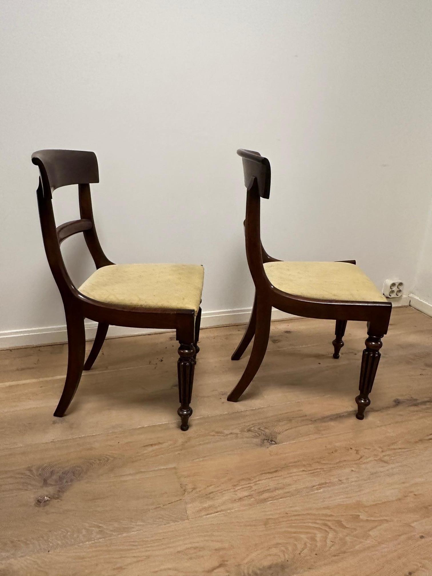 Mahogany Set of 6 antique mahogany dining chairs For Sale