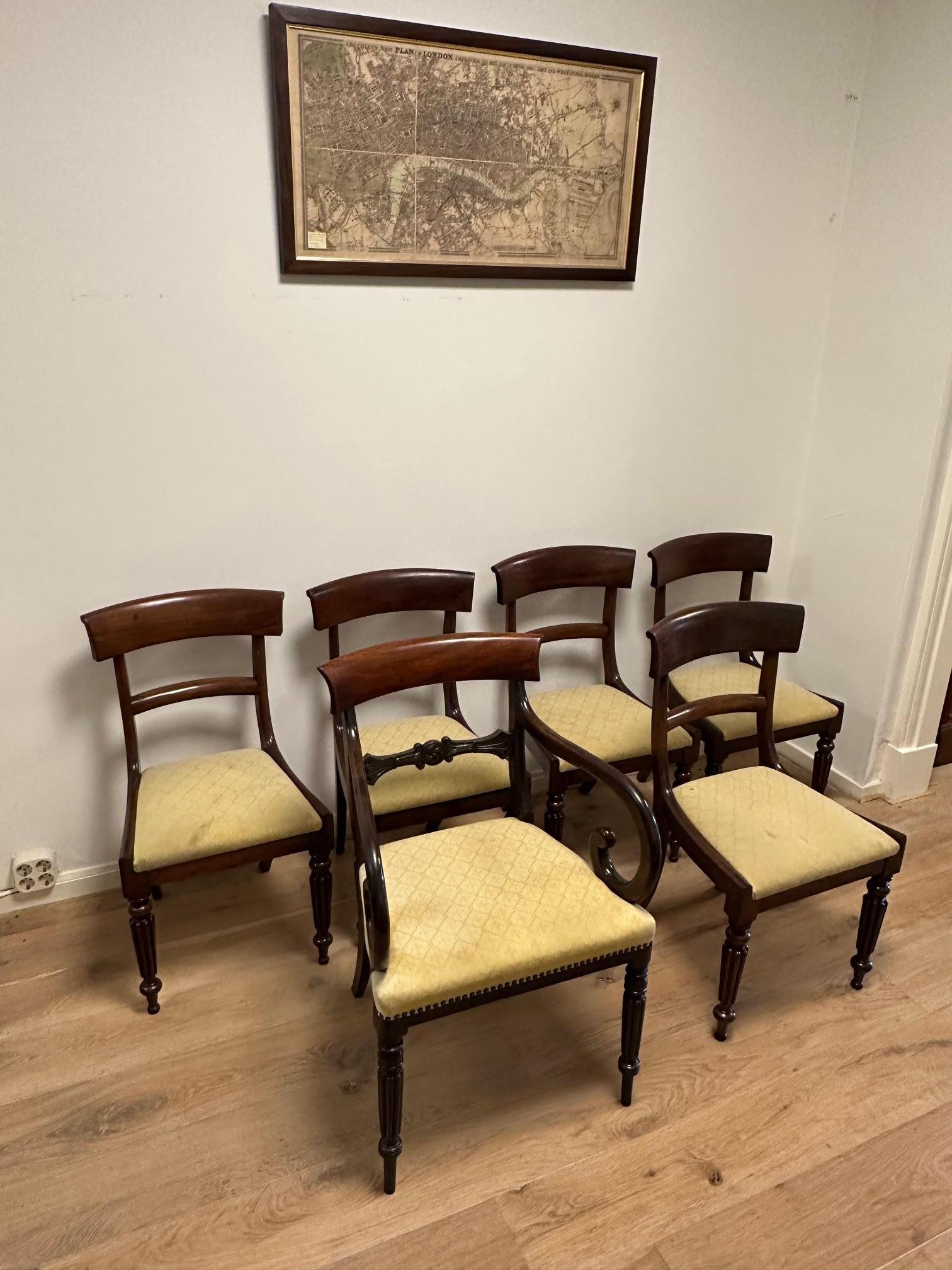 Set of 6 antique mahogany dining chairs For Sale 2
