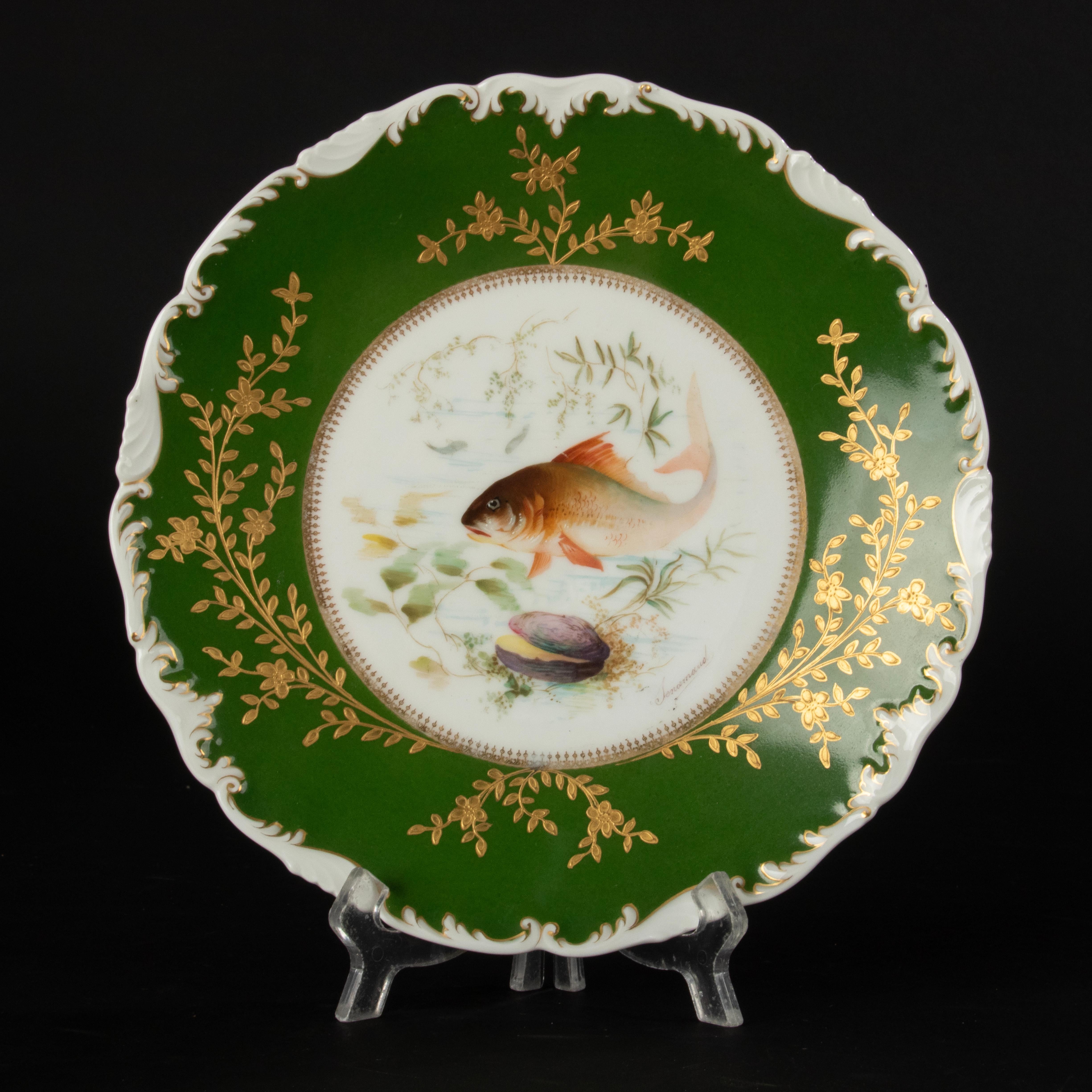 Set of 6 Antique Porcelain Dinner Plates - Limoges - Hand Painted For Sale 2