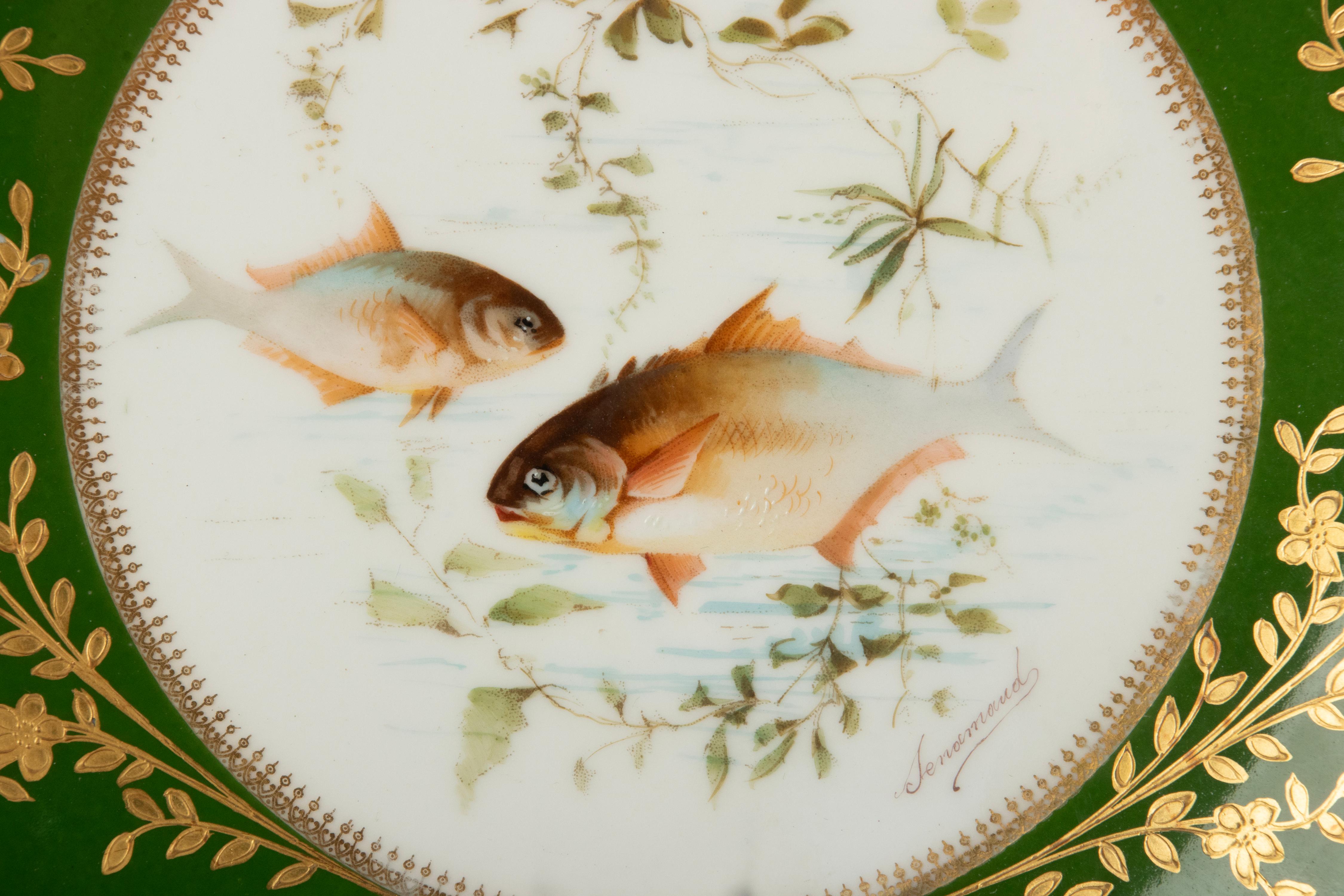 Lot de 6 assiettes plates anciennes en porcelaine de Limoges - peintes à la main en vente 8