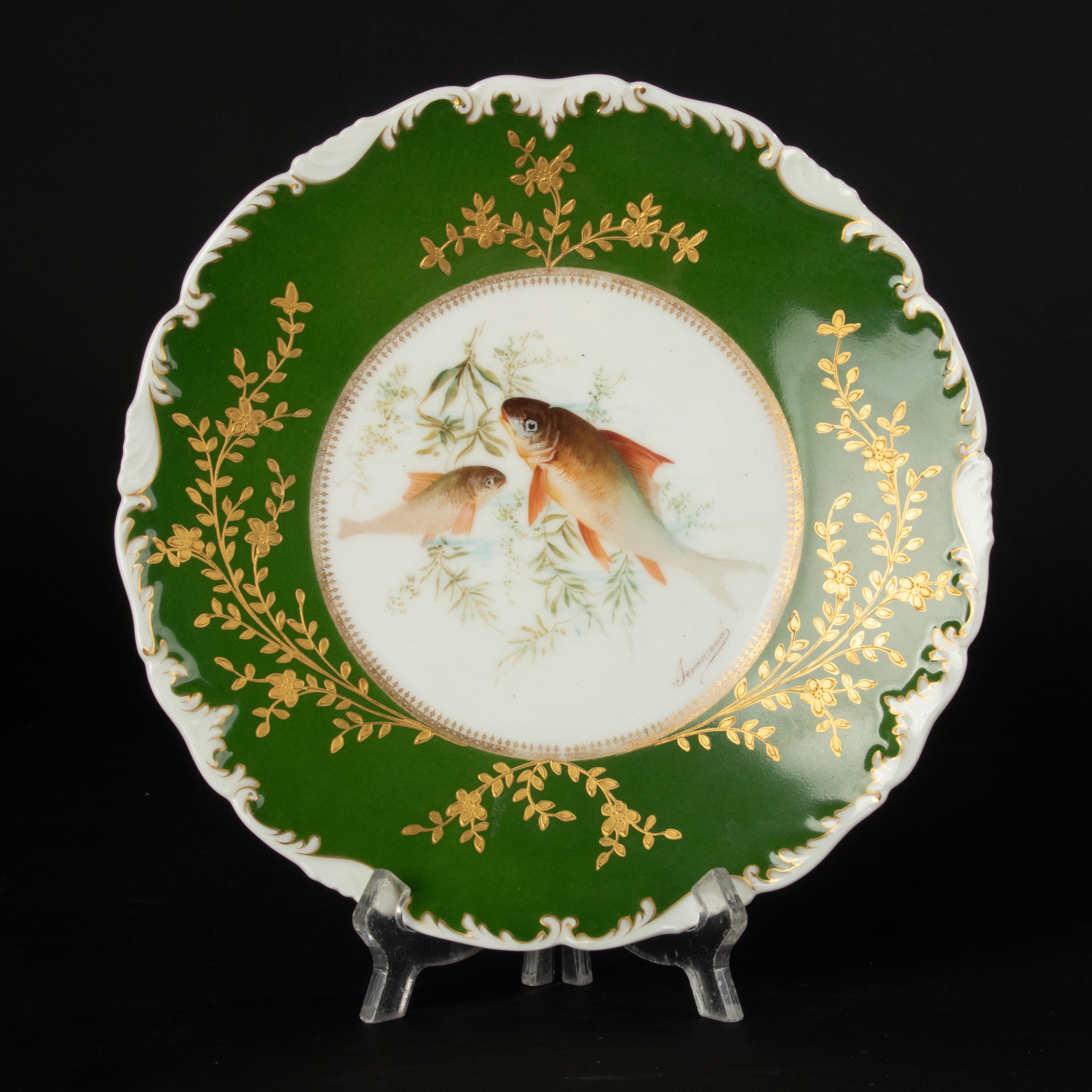 Early 20th Century Set of 6 Antique Porcelain Dinner Plates - Limoges - Hand Painted For Sale