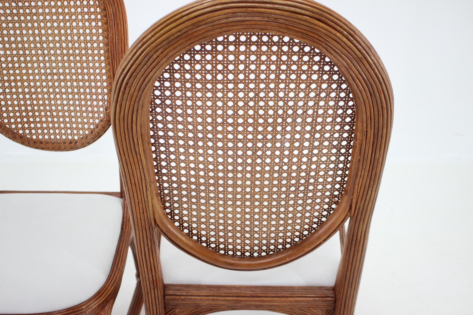 Set of 6 Antique Rattan Dining Chairs with Cane Backrest  For Sale 4