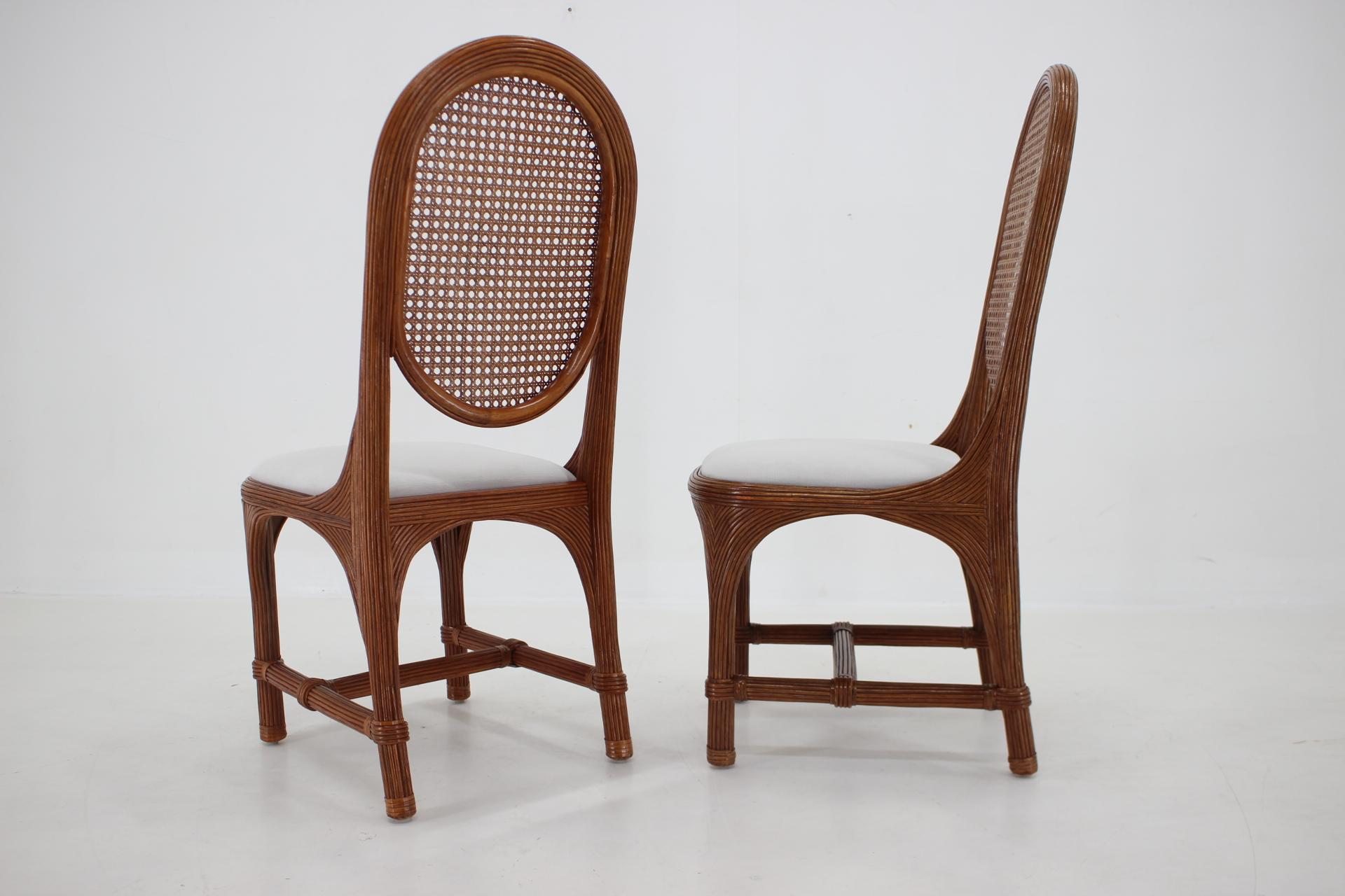 Fine XX secolo Set di 6 sedie da pranzo in rattan antico con schienale a canne in vendita
