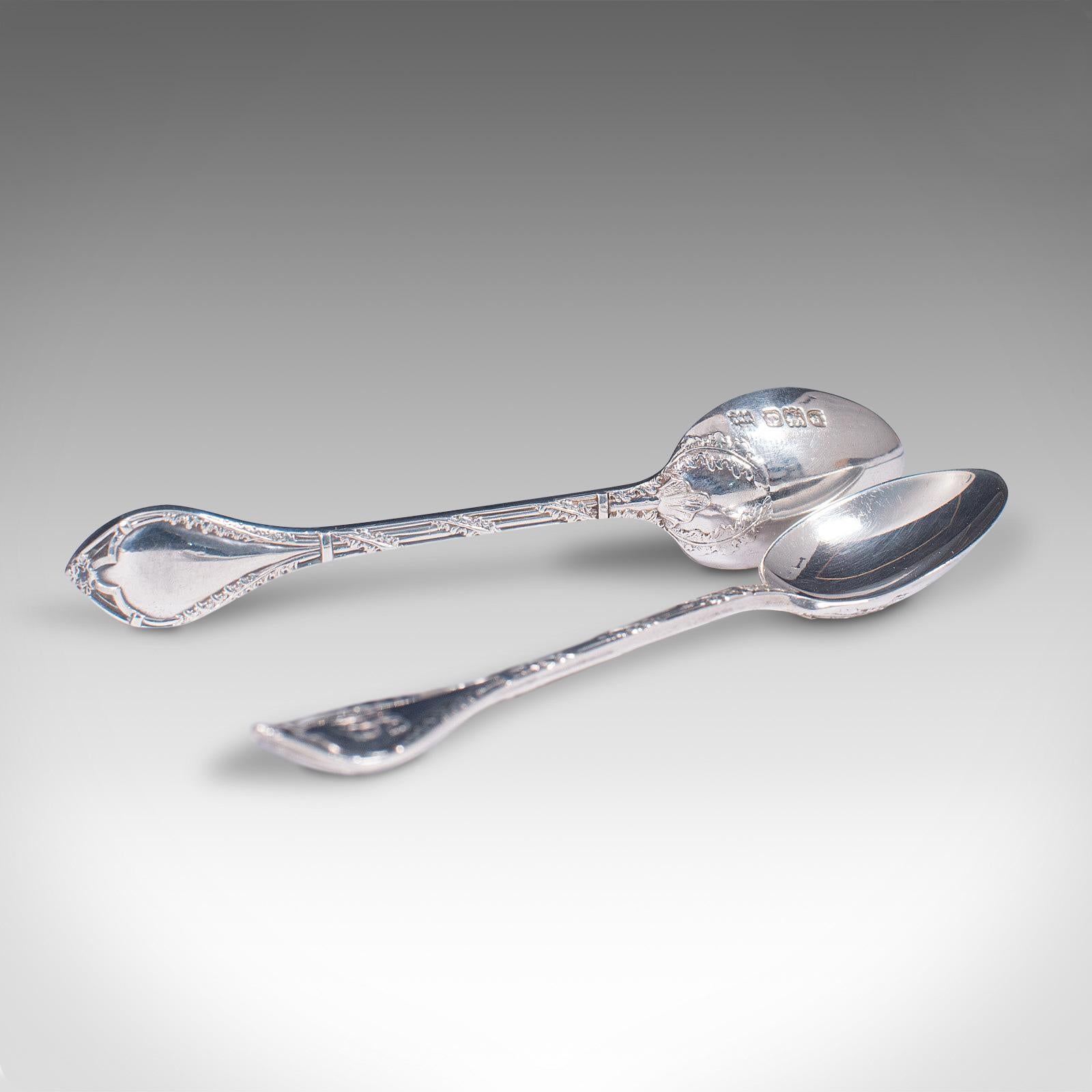 British Set of 6, Antique Tea Spoons, English, Silver, Hallmark, London, Victorian, 1900 For Sale