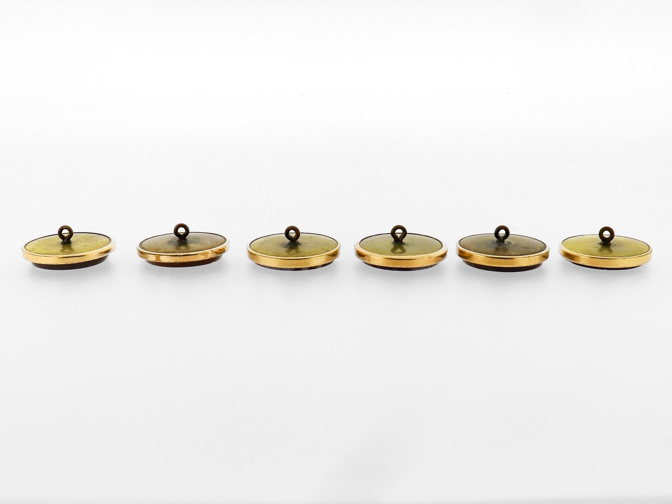 Lot de 6 boutons anciens victoriens en agate cabochon et plaqué or Unisexe en vente