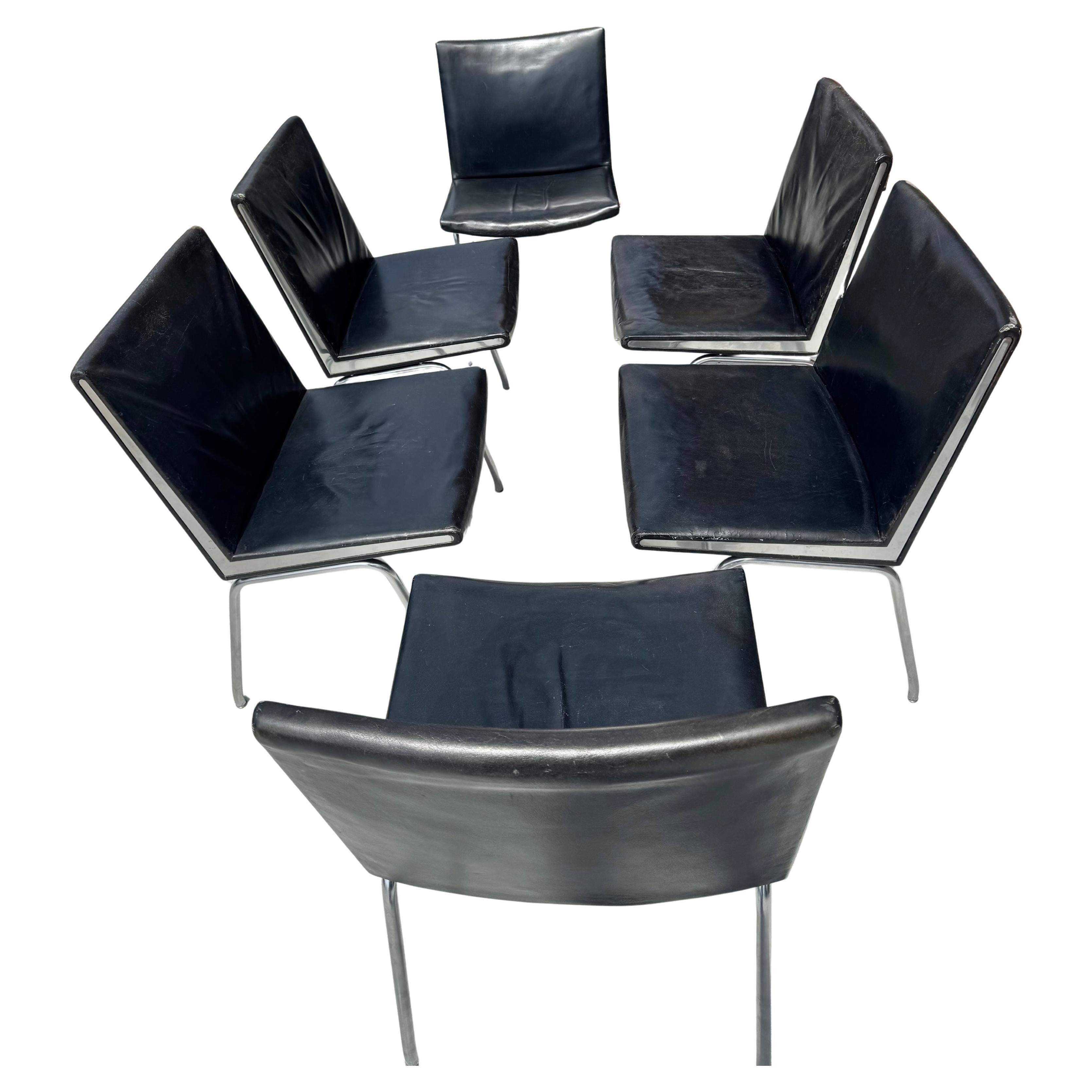 Ensemble de 6 chaises AP 40 Hans Wegner pour AP Stolen, Danemark, années 1950. Cuir noir