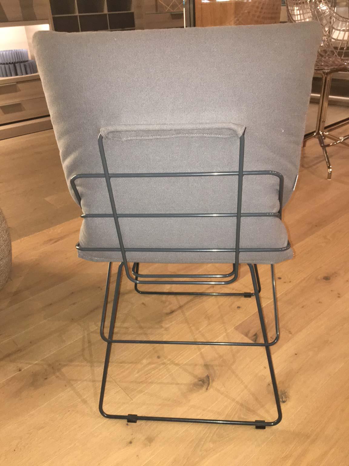 Set di 6 sedie da pranzo senza braccioli in tessuto grigio Struttura in acciaio grigio di Driade In condizioni buone in vendita a Chicago, IL