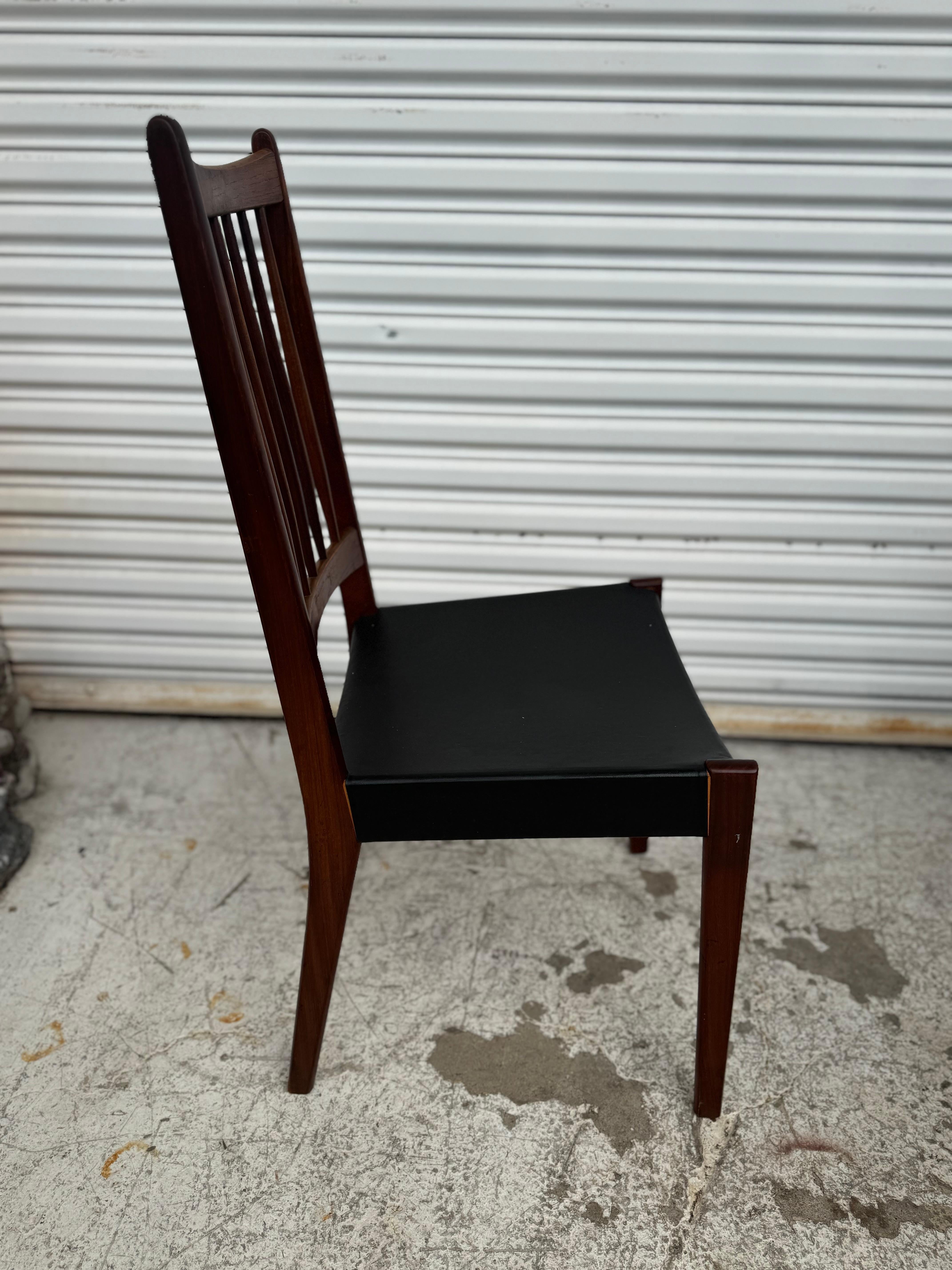 Set di 6 sedie da pranzo in teak Arne Hovmand-Olsen In condizioni buone in vendita a Pasadena, TX