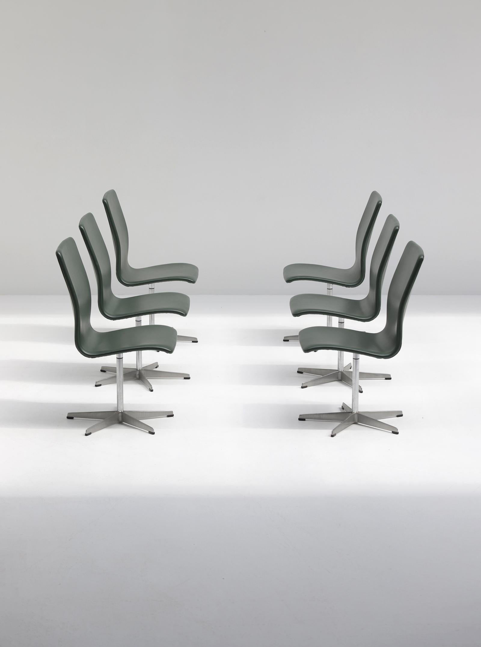 Mid-20th Century Set of 6 Arne Jacobsen Oxford Dining or Office Swivel Chairs for Fritz Hansen