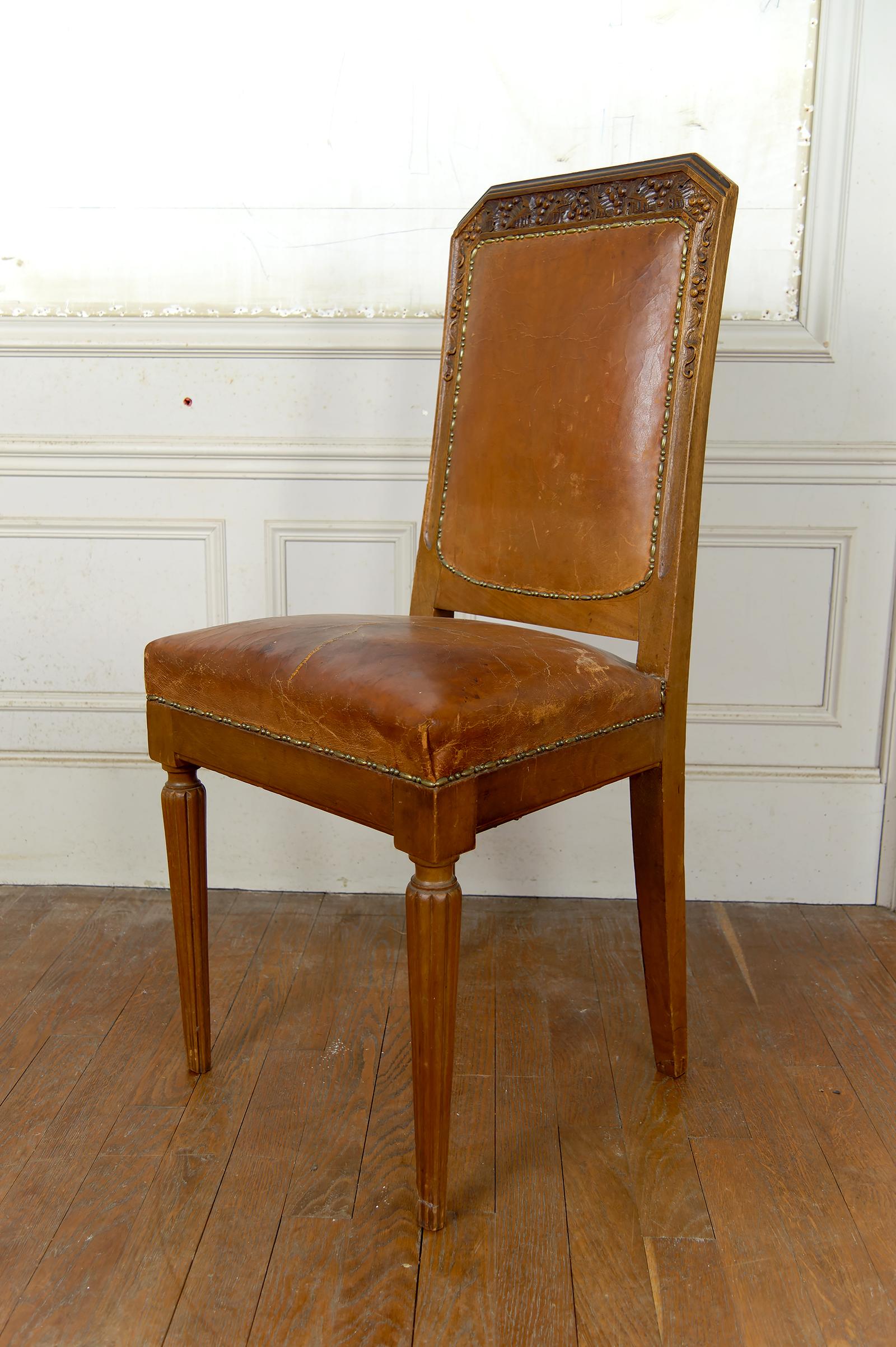 Set di 6 sedie Art Carved in noce intagliato, att. Gauthier-Poinsignon, CIRCA 1920 in vendita 4