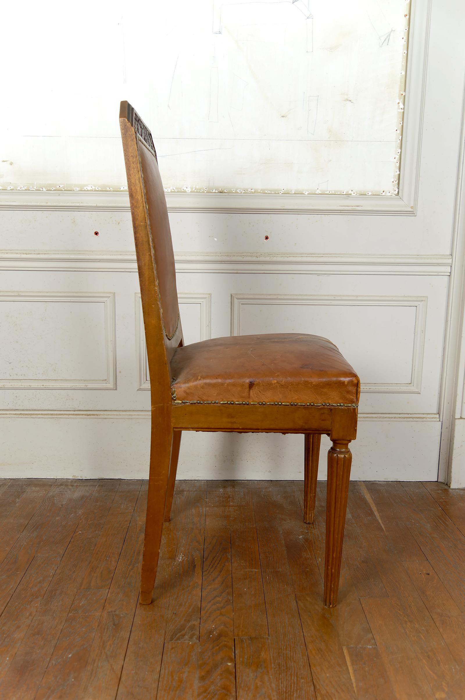 Set di 6 sedie Art Carved in noce intagliato, att. Gauthier-Poinsignon, CIRCA 1920 in vendita 8