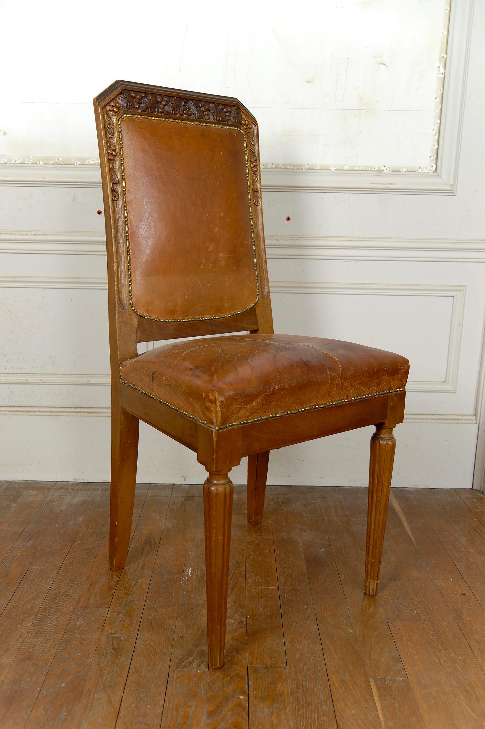 Set di 6 sedie Art Carved in noce intagliato, att. Gauthier-Poinsignon, CIRCA 1920 in vendita 9