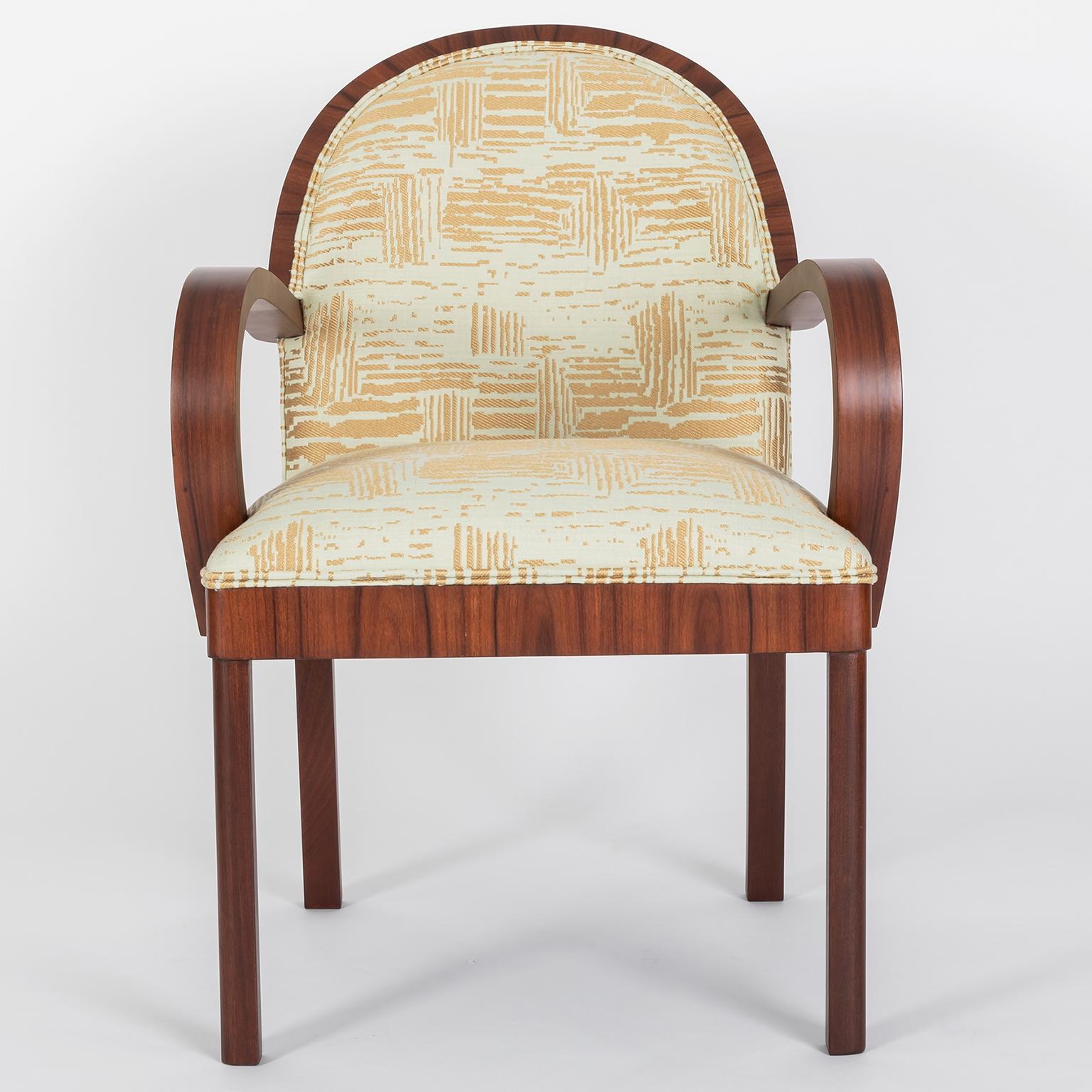 These very comfortable dining chairs were made in France in the 1930s. They have been fully restaured and re-upholstered in a Le Manach made to order exclusive fabric in light blue and gold.


Measures: Width 60 cm; Depth 65 cm; Seat depth 44.5