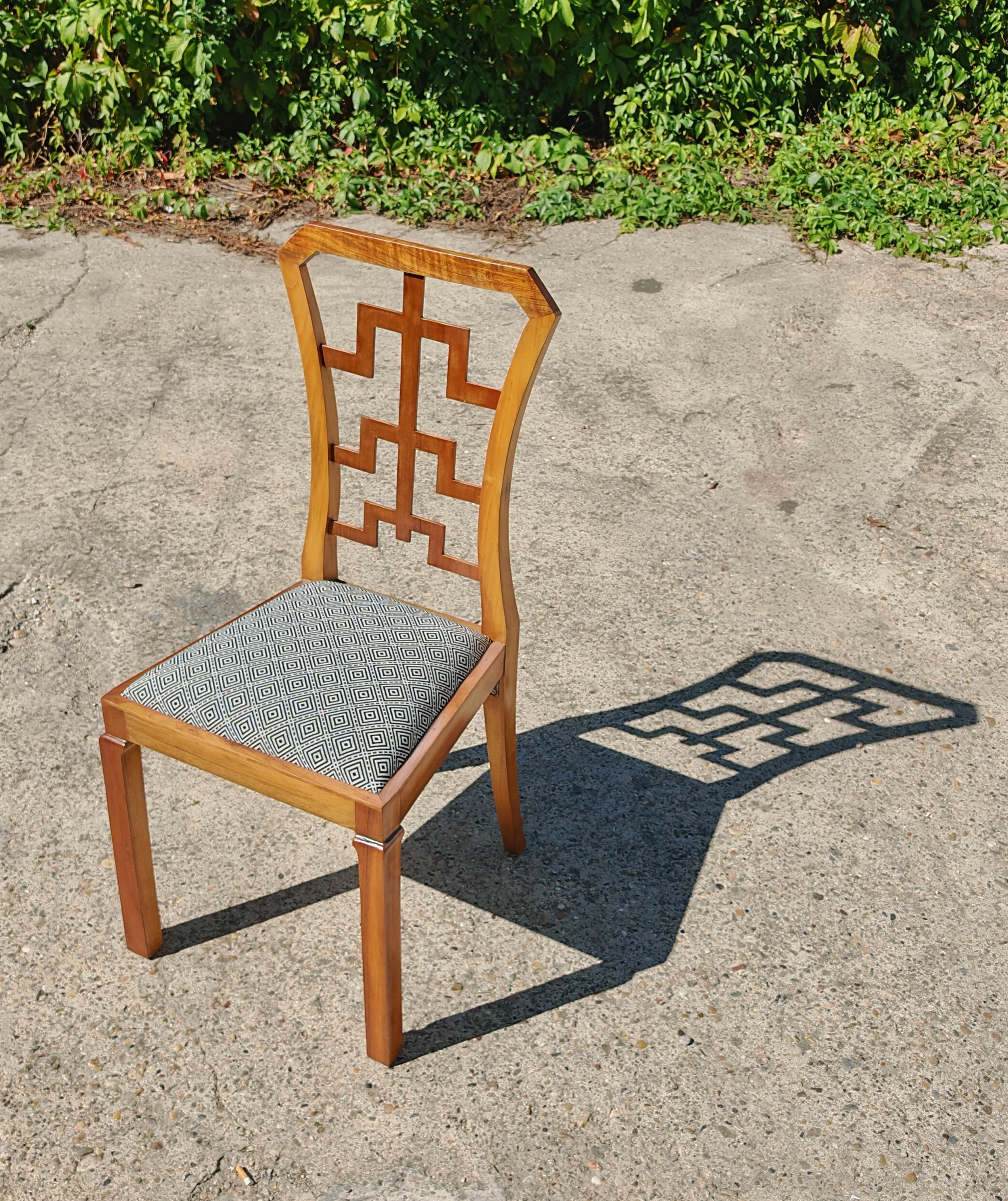 Noce Set di 6 sedie da pranzo Art Deco in noce con schienali mozzafiato, Austria anni '30 in vendita