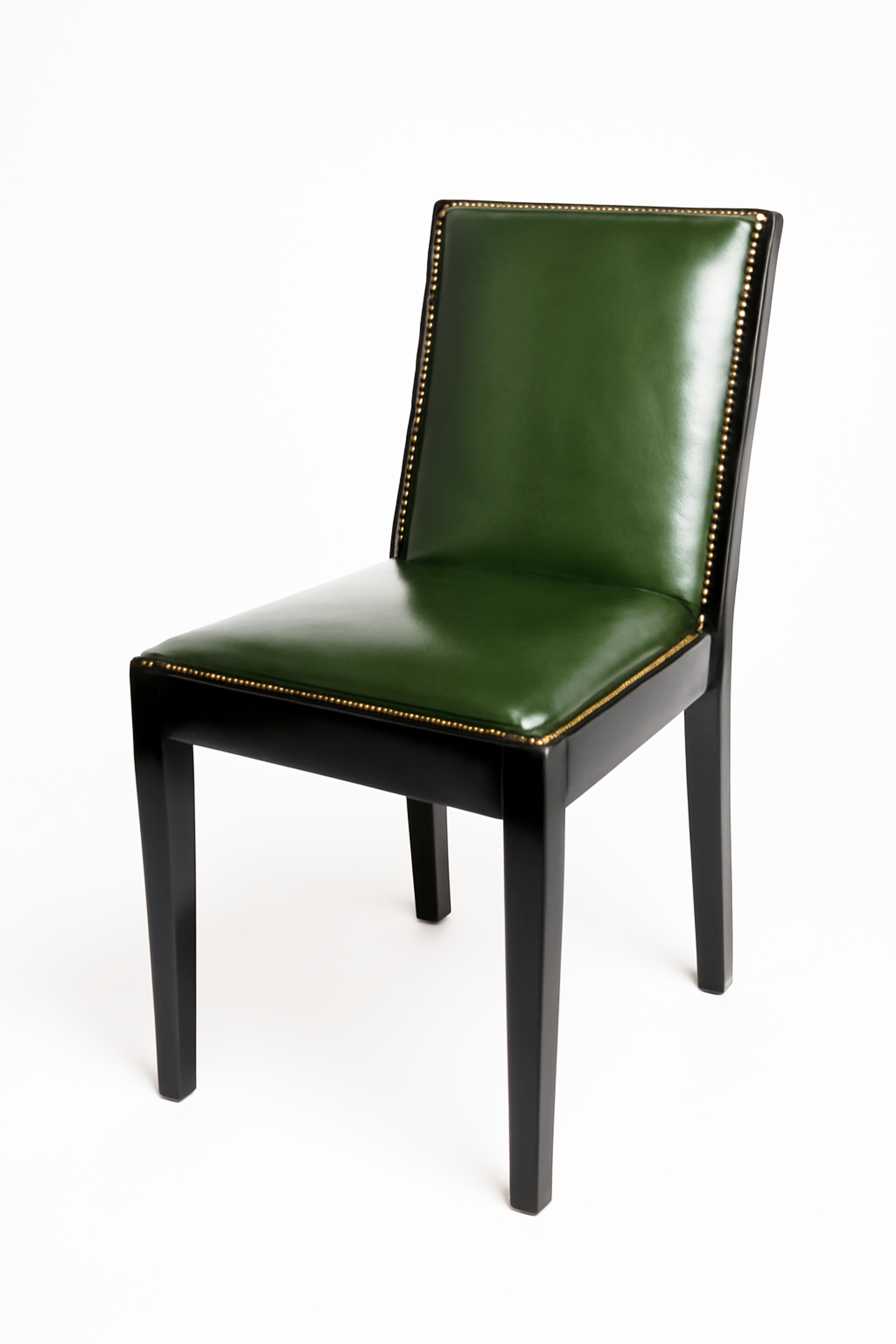 Set di 6 sedie da pranzo Art Deco in pelle laccata nera, 20° secolo in vendita 8