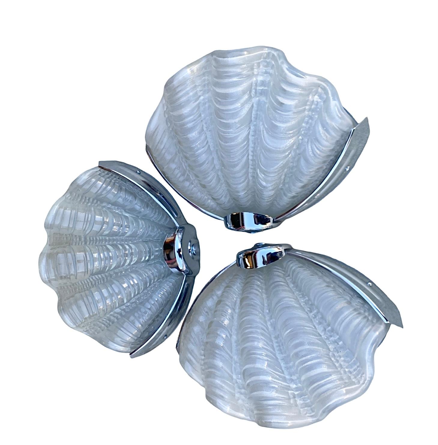 Glass Set of 6 Art Deco Shell wall lights For Sale