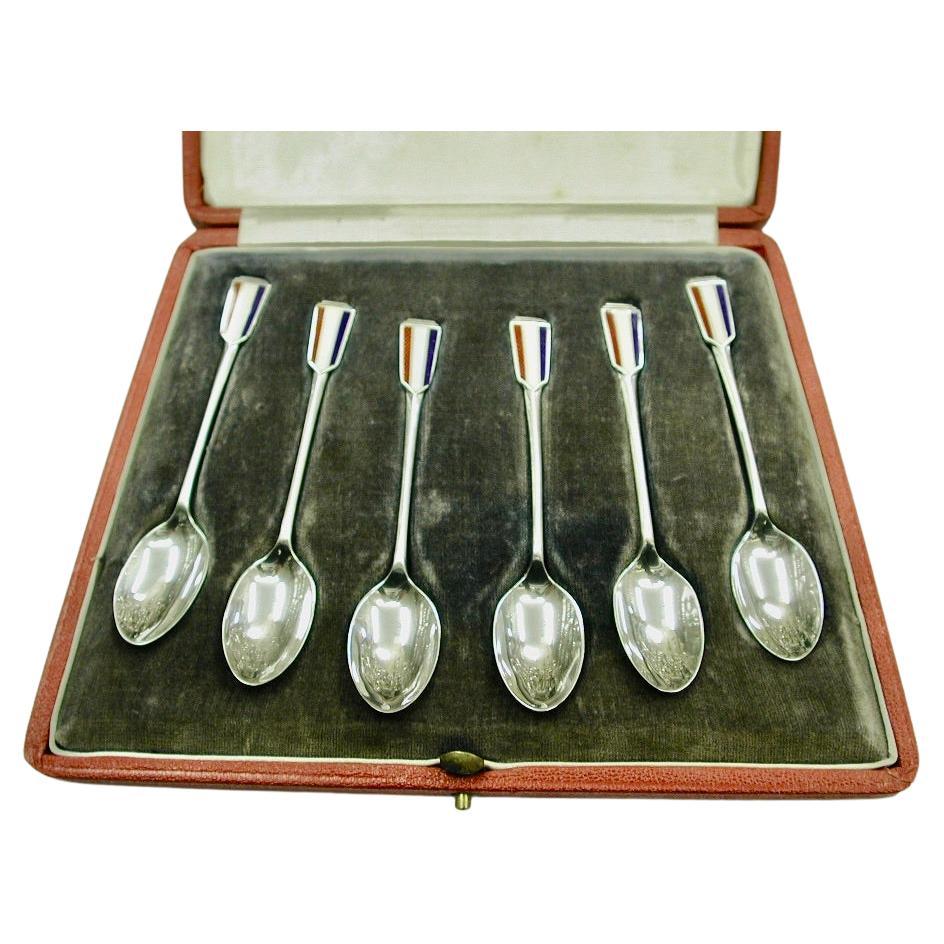 Set of 6 Art Deco silver coffee spoons with tri-color Enamel, Elkington & Co. Birmingham 1936
The red, white and blue enamel finial theme could have been made with Edward V111's coronation in mind, which never
took place.