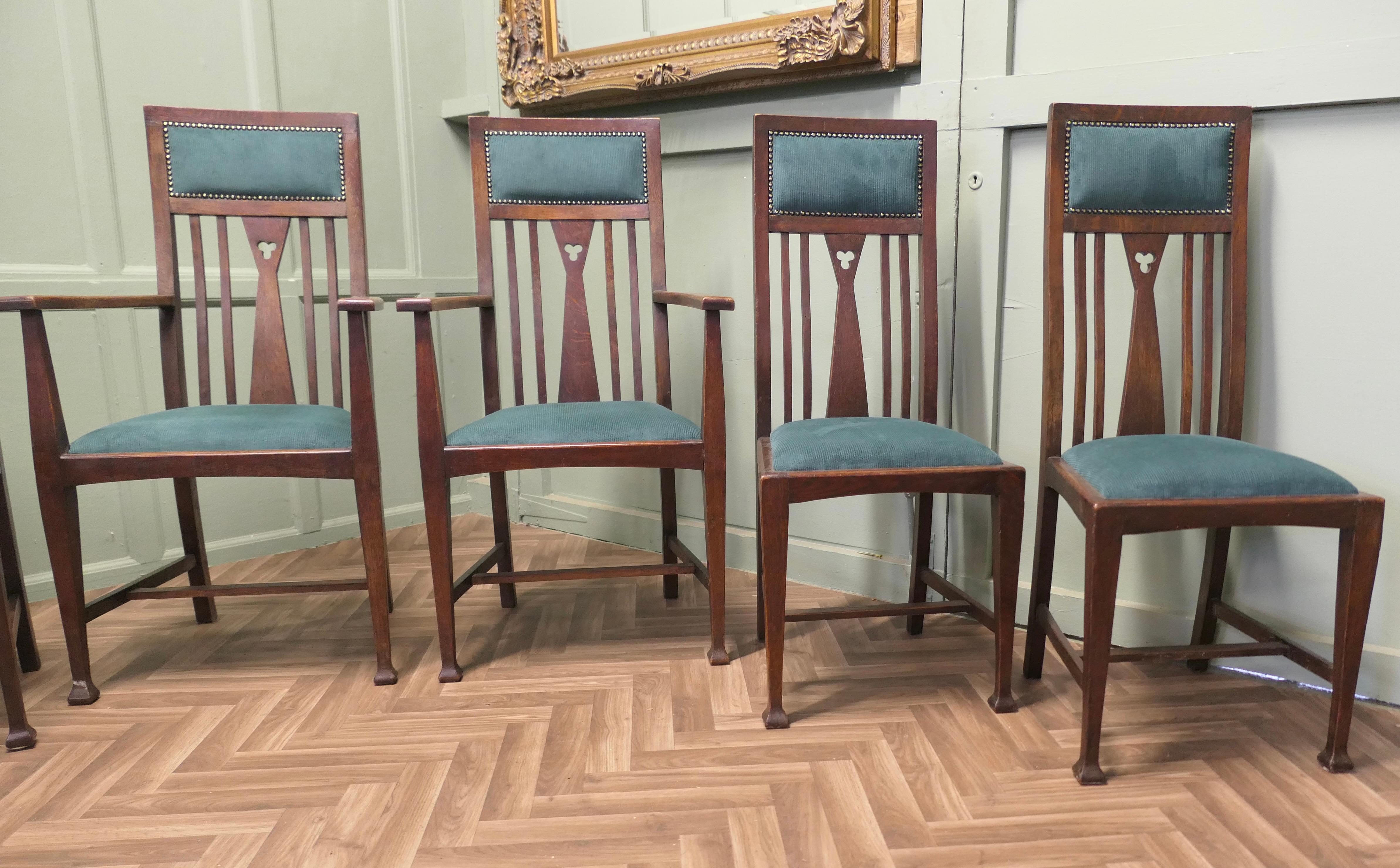 Fine XIX secolo Set of 6 Arts and Crafts Dining Chairs   This is a very handsome set in vendita