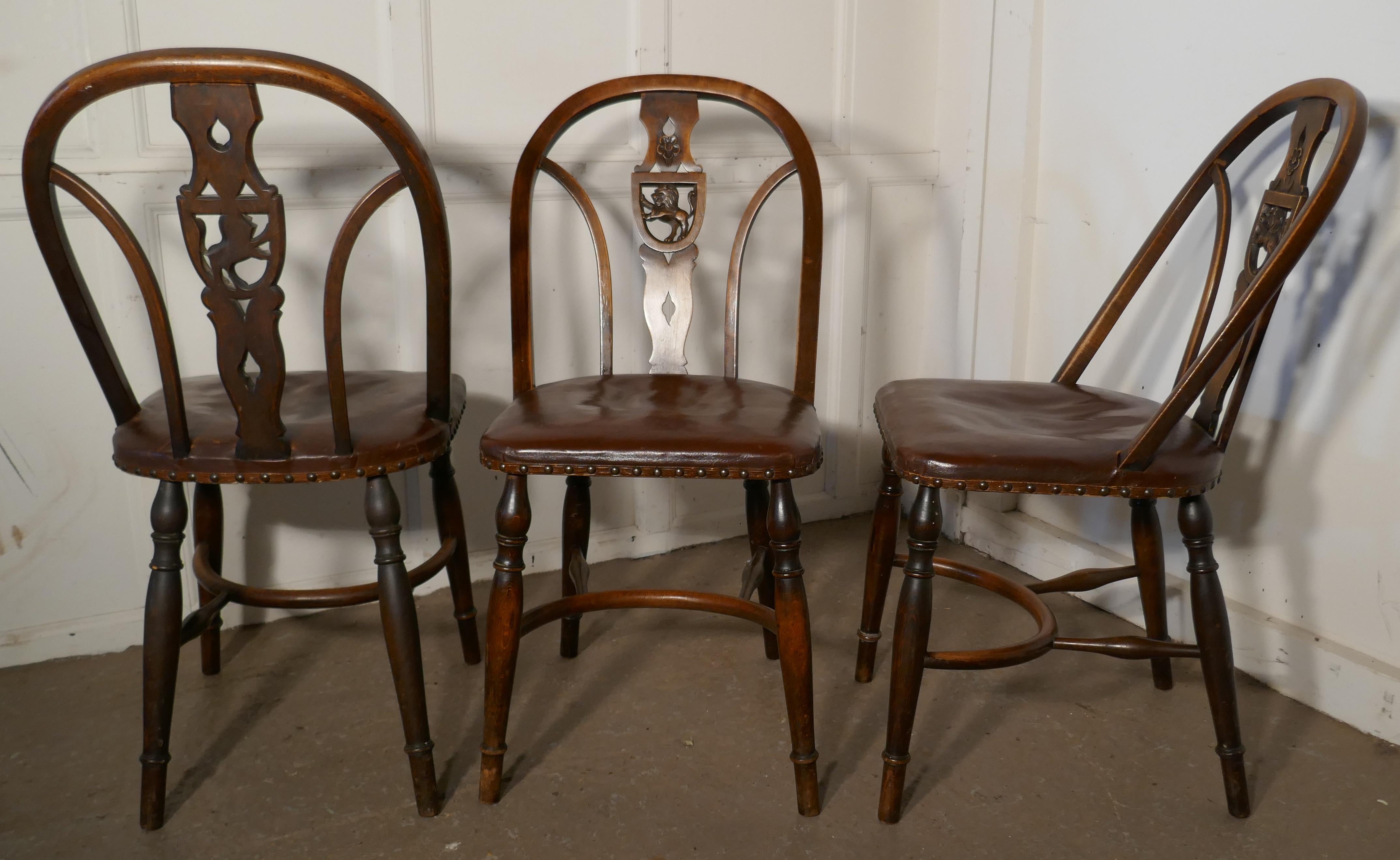 19th Century Set of 6 Arts & Crafts Gothic Heraldic Lion Back Windsor Chairs