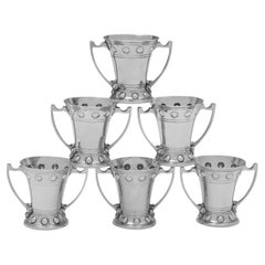 Set di 6 tazze in argento Sterling del periodo Arts & Crafts realizzate a Londra nel 1905