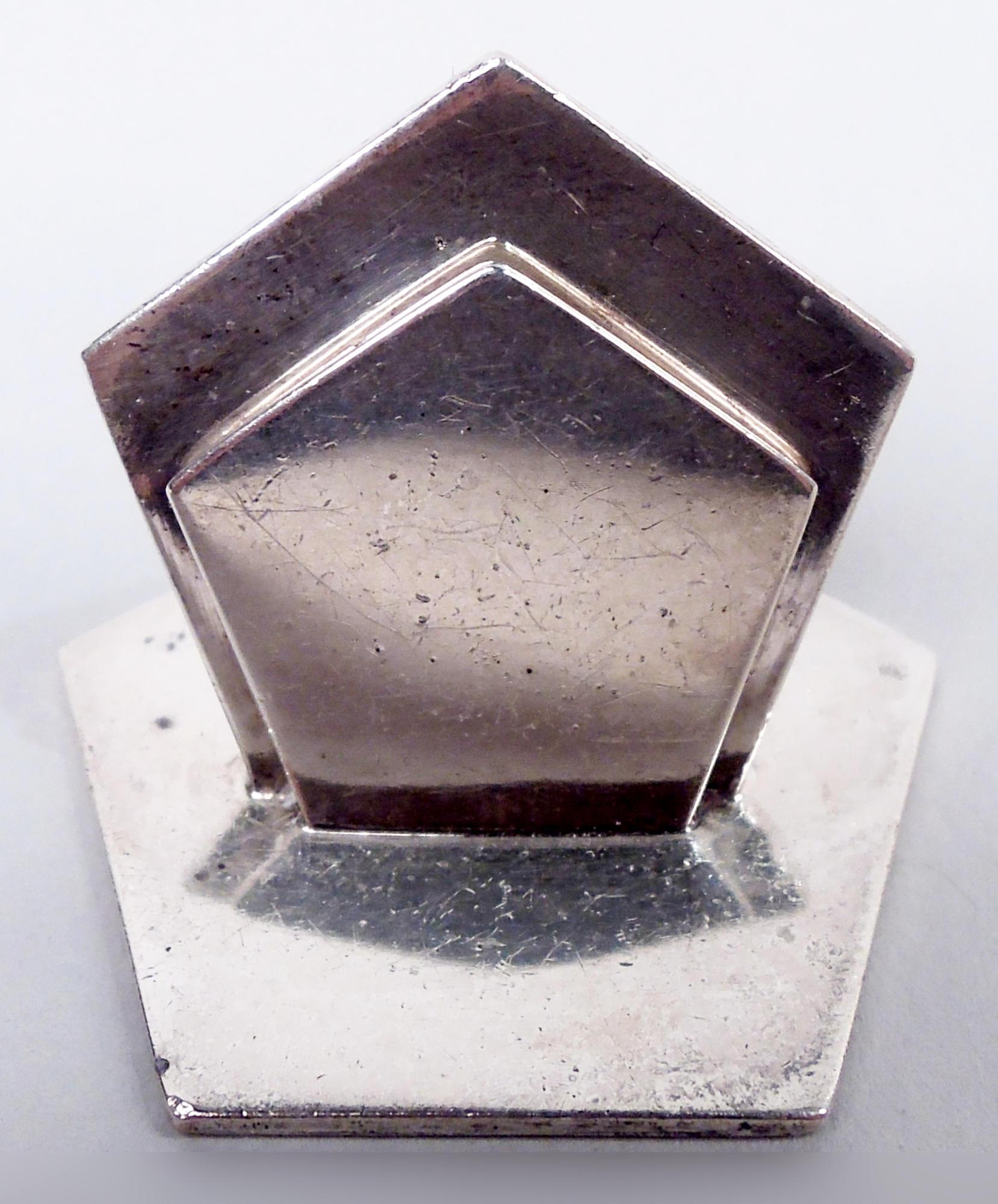 Set of 6 Asprey English Between-the-Wars Art Deco Place Card Holders In Good Condition For Sale In New York, NY