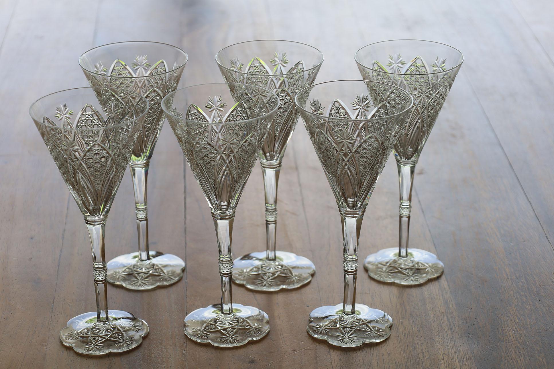 Juego de 6 Copas de Vino Tinto de Cristal Soplado a Mano Elbeuf de Baccarat en venta 3