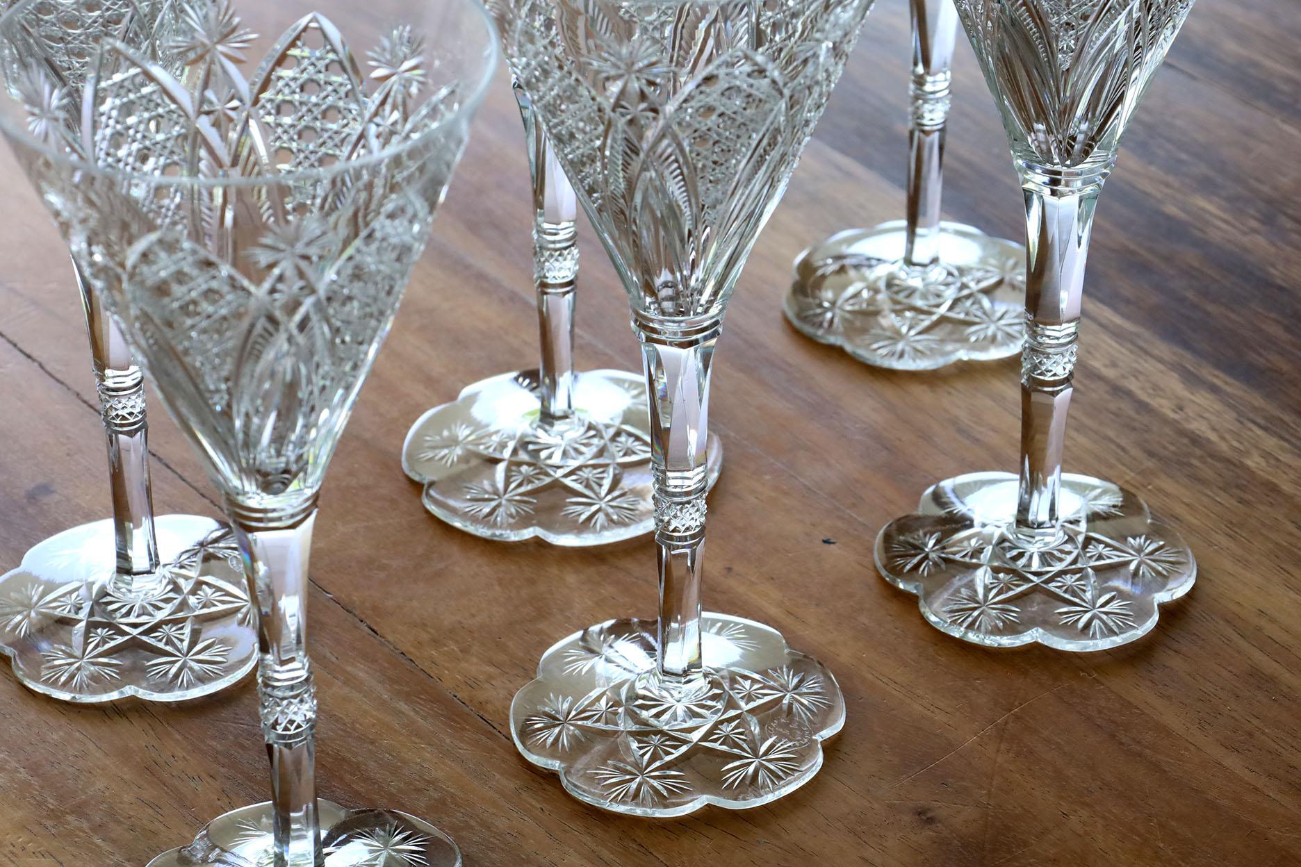 Juego de 6 Copas de Vino Tinto de Cristal Soplado a Mano Elbeuf de Baccarat en venta 2