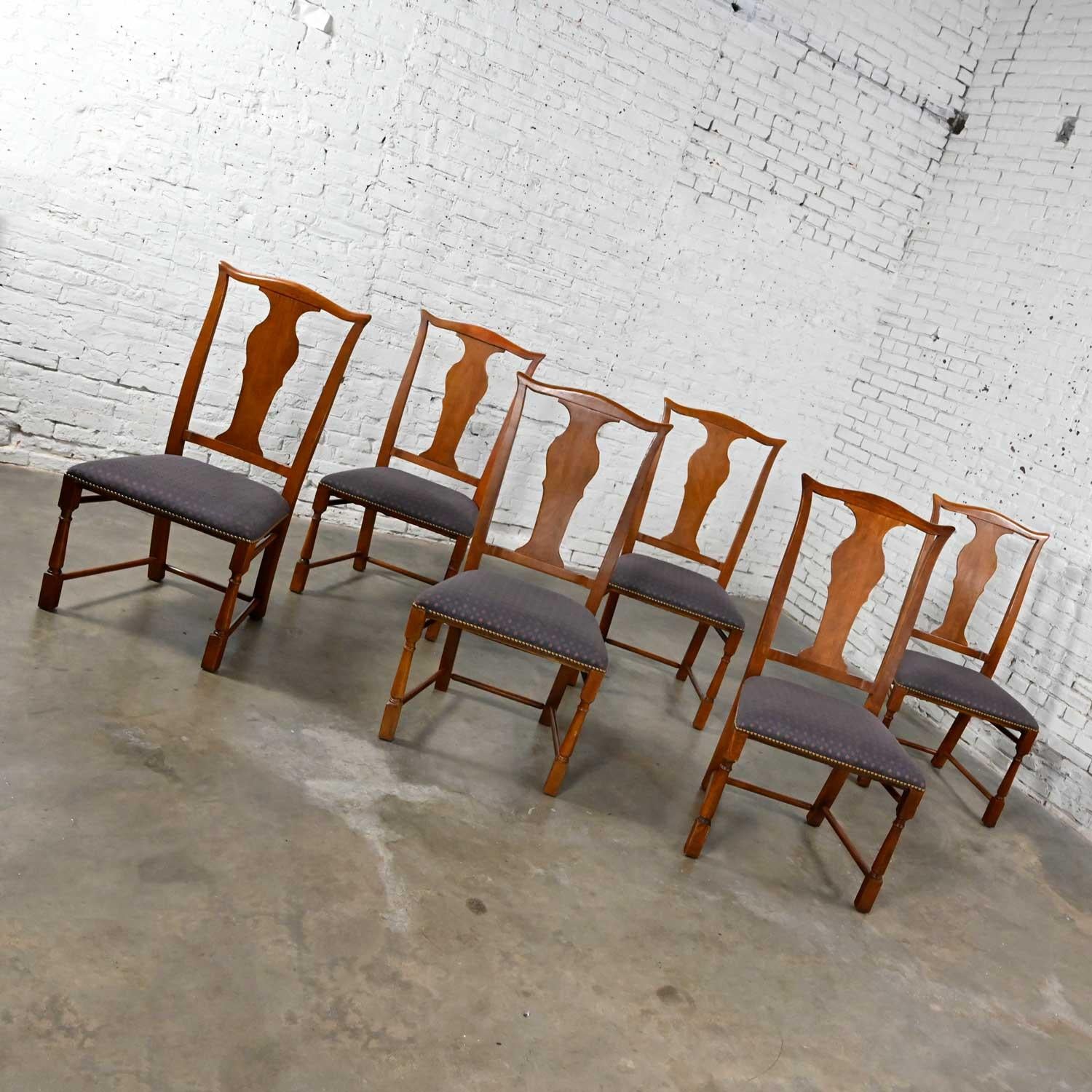 Set of 6 Baker Chippendale Style Dining Chairs Solid Splat and Turned Front Legs In Good Condition For Sale In Topeka, KS