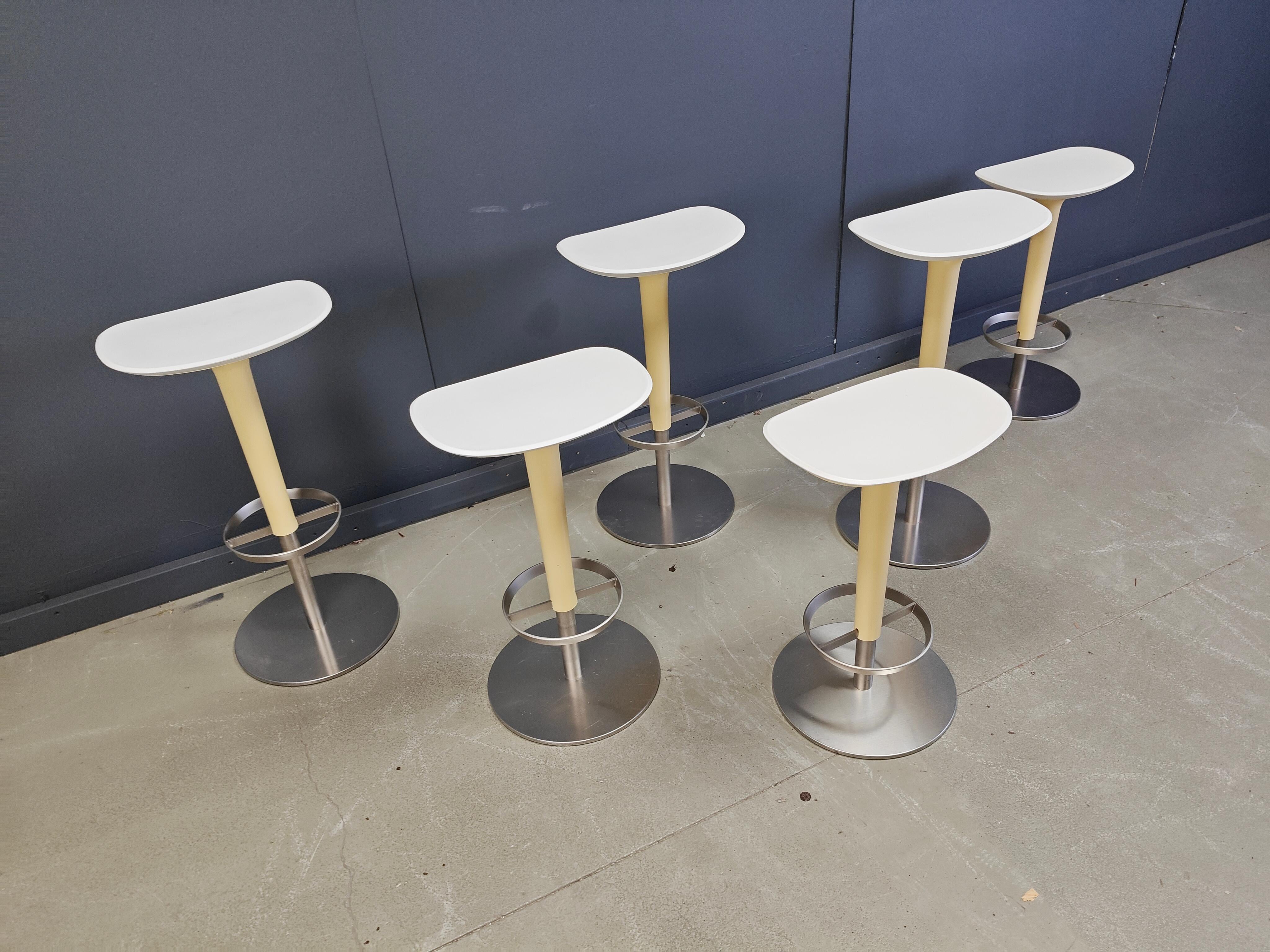 Metal Set of 6 bar stools by Arper, 1990s For Sale
