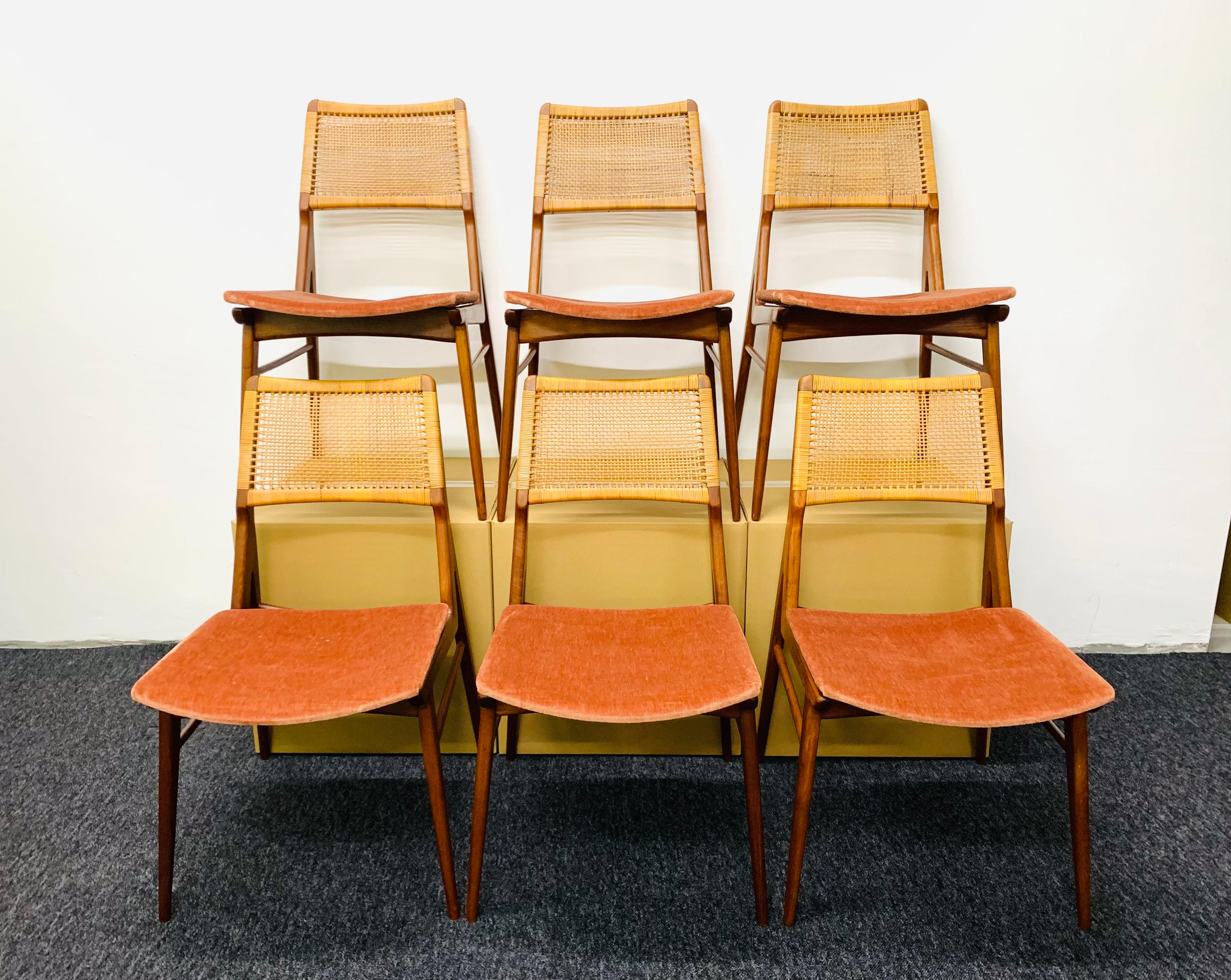 Extraordinarily beautiful teak chairs from the 1950s.
Very delicately crafted with great attention to detail.
The rattan weave makes the chairs very special.
A wonderful addition to any home.

Condition:

Very good vintage condition with slight