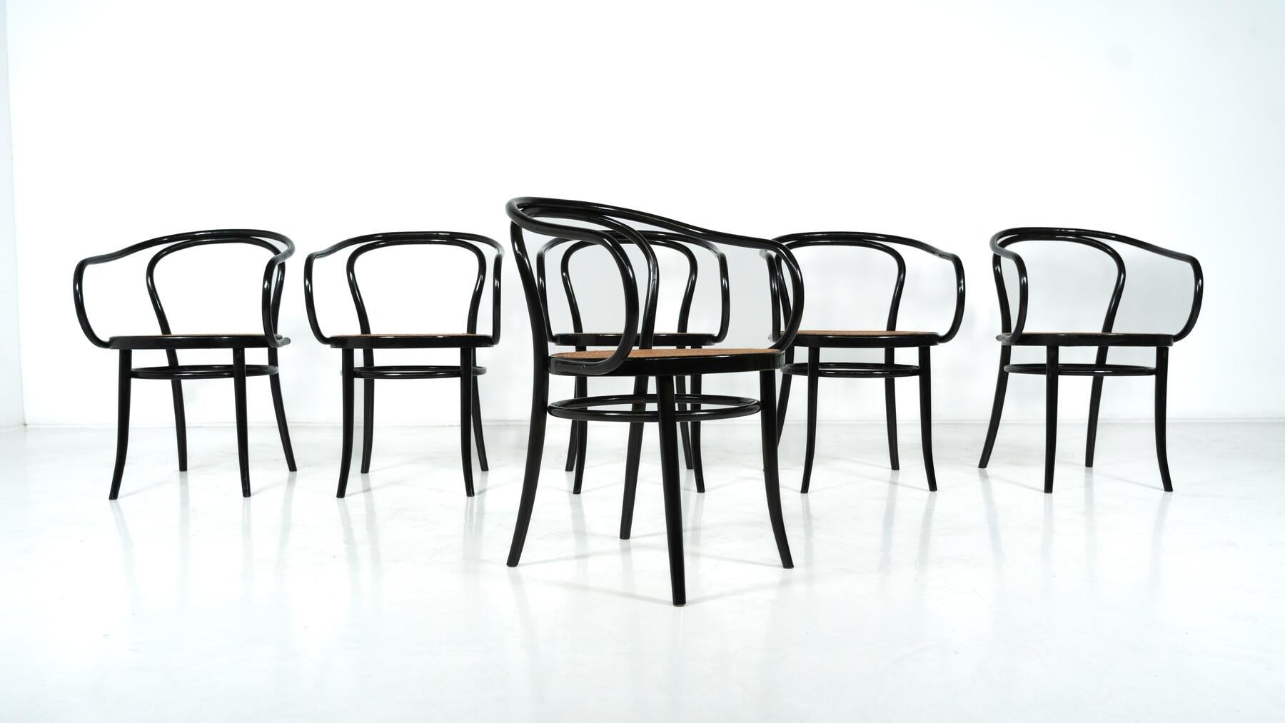 Ensemble de 6 chaises en bois courbé de Thonet, Autriche, années 1920 en vente 8
