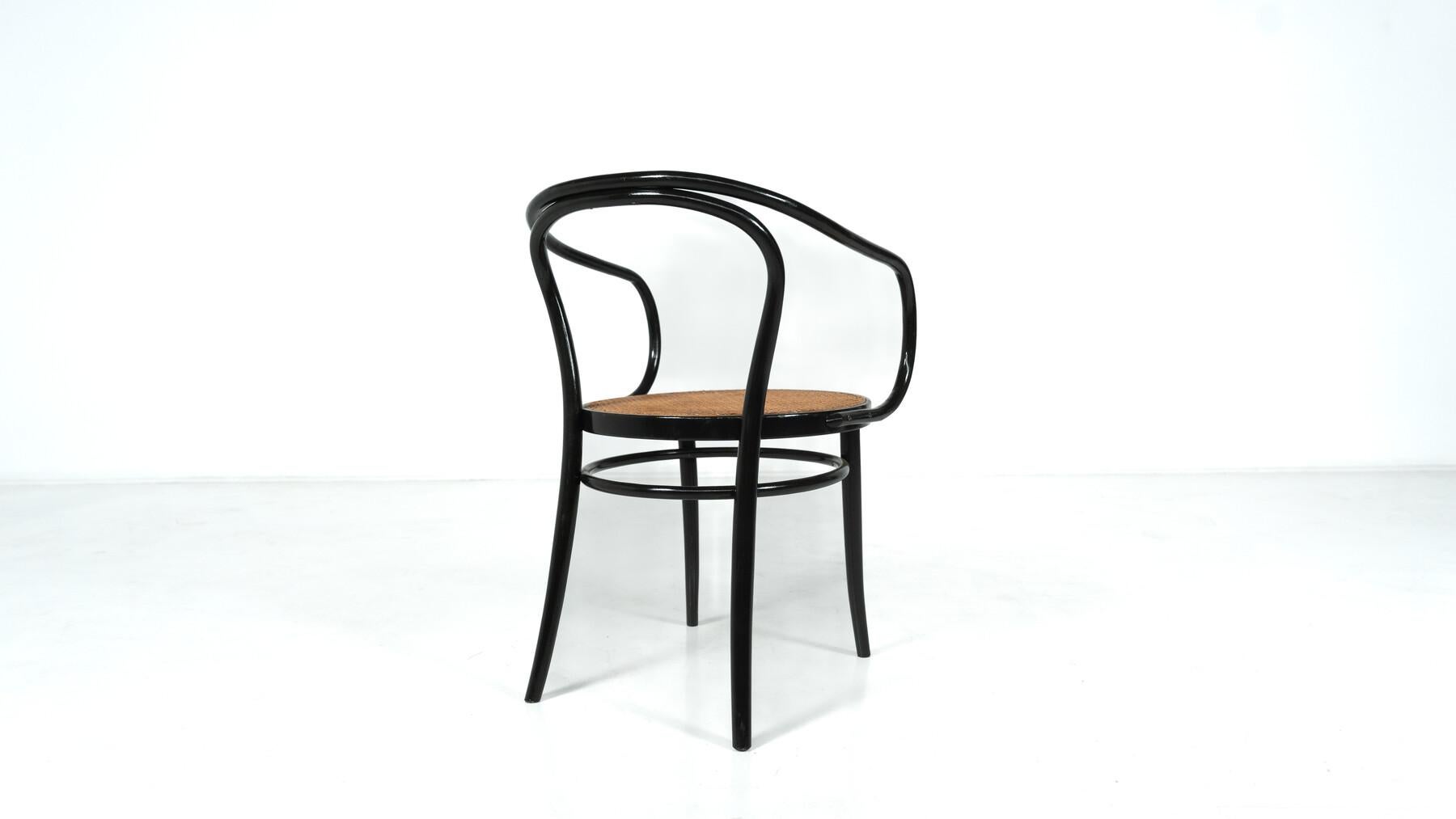 Autrichien Ensemble de 6 chaises en bois courbé de Thonet, Autriche, années 1920 en vente