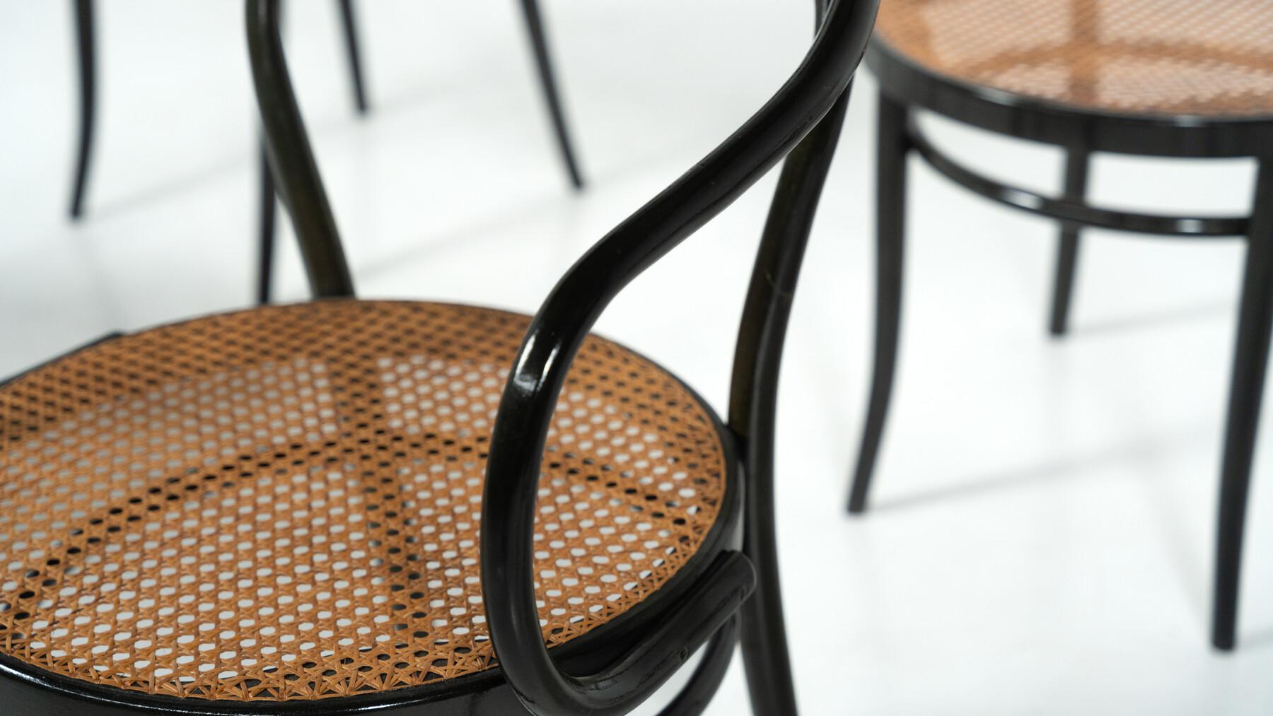 Ensemble de 6 chaises en bois courbé de Thonet, Autriche, années 1920 en vente 3