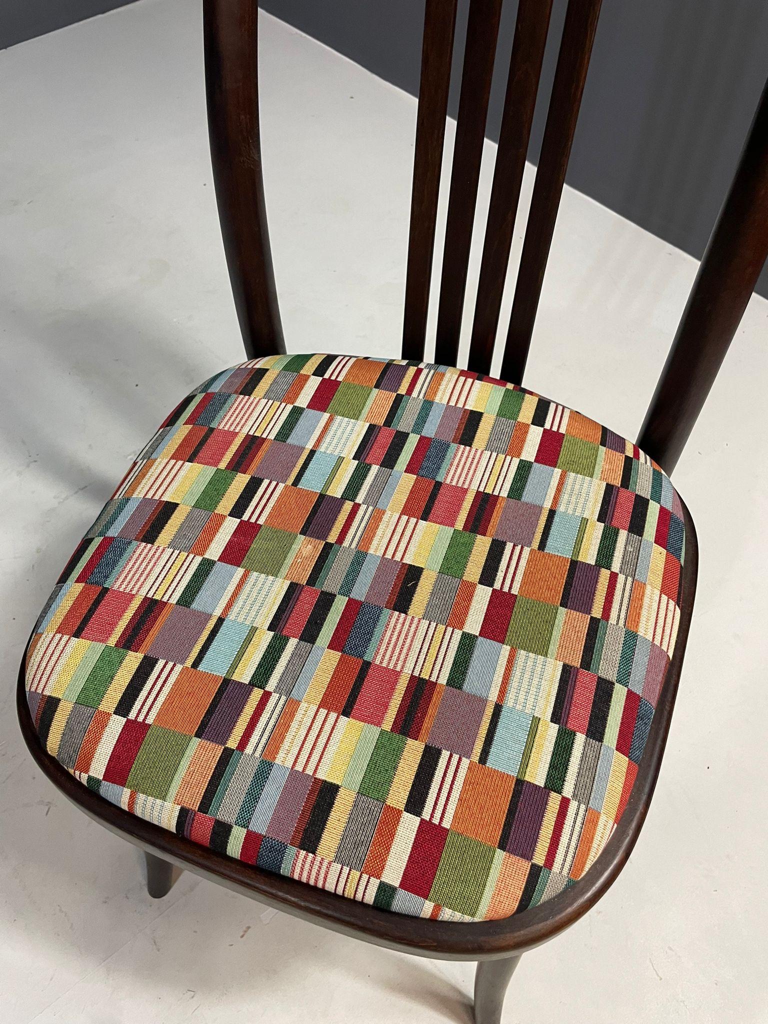 Set di 6 sedie da pranzo in legno curvato nello stile di Josef Hoffmann, anni '70 in vendita 3
