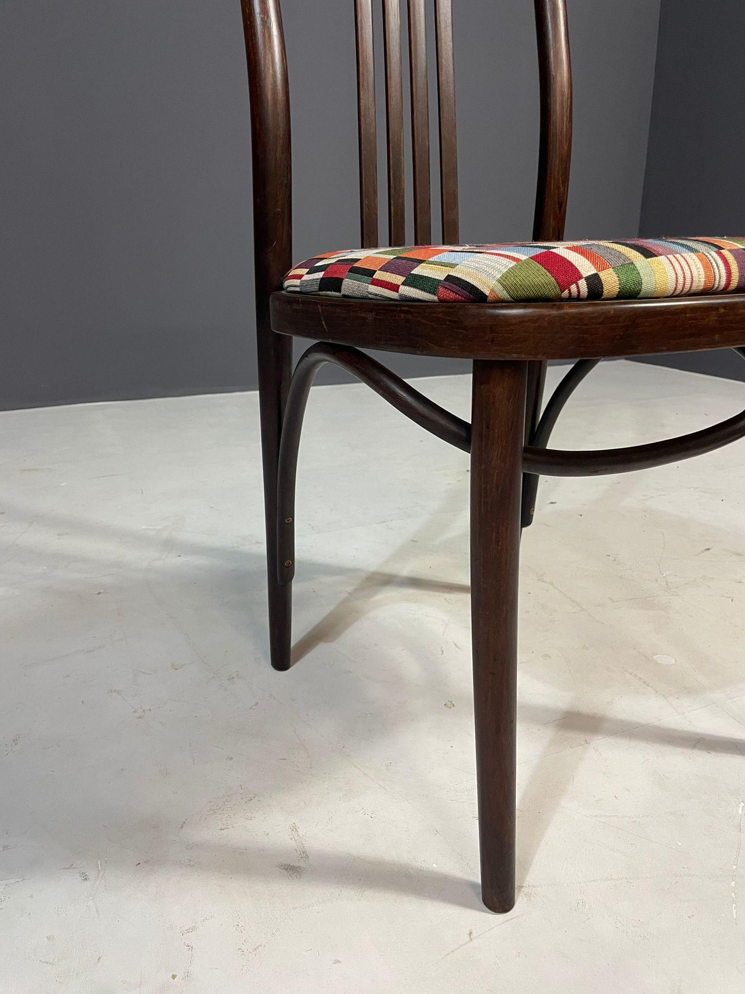 Set di 6 sedie da pranzo in legno curvato nello stile di Josef Hoffmann, anni '70 in vendita 6