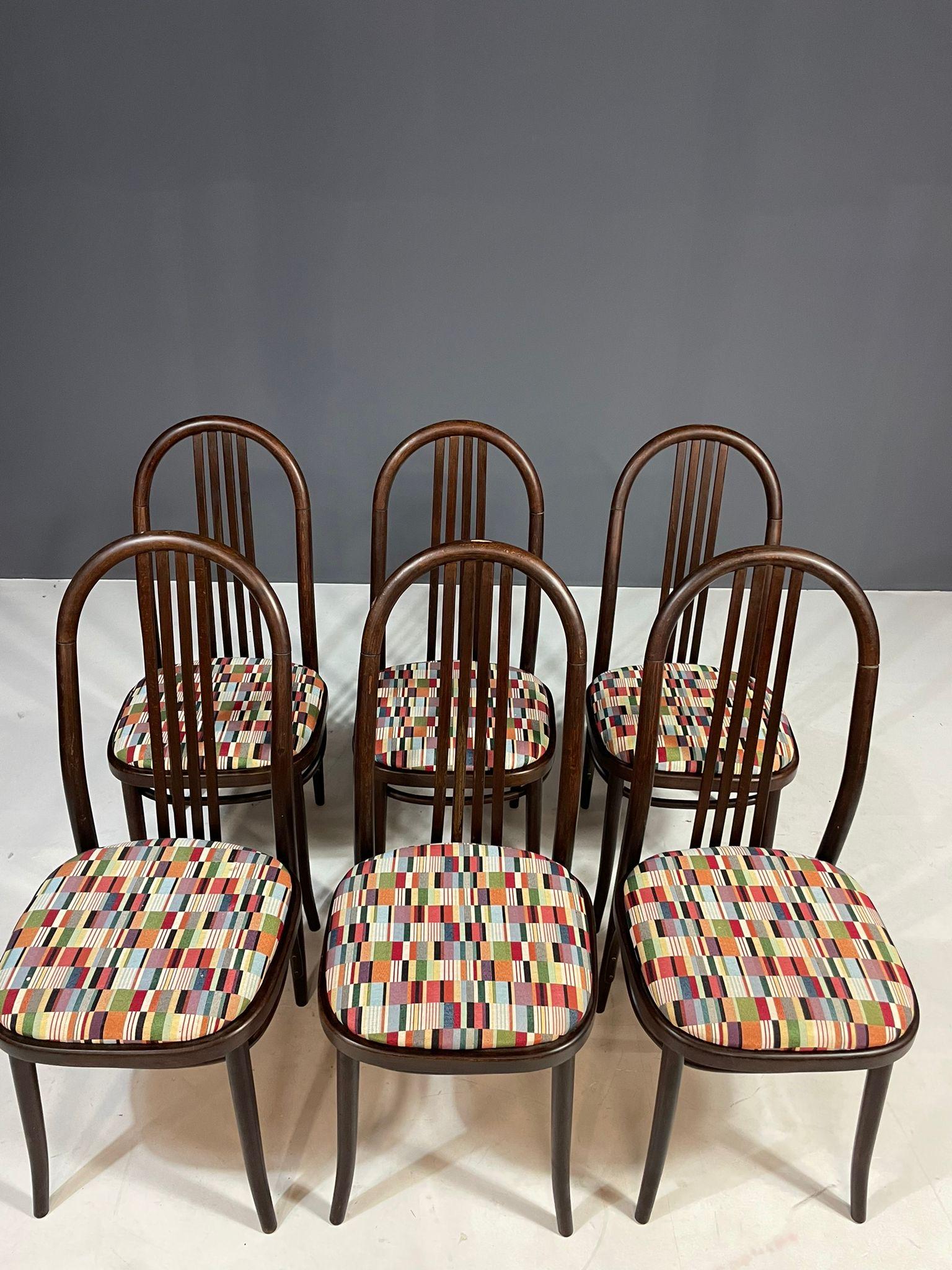 XX secolo Set di 6 sedie da pranzo in legno curvato nello stile di Josef Hoffmann, anni '70 in vendita