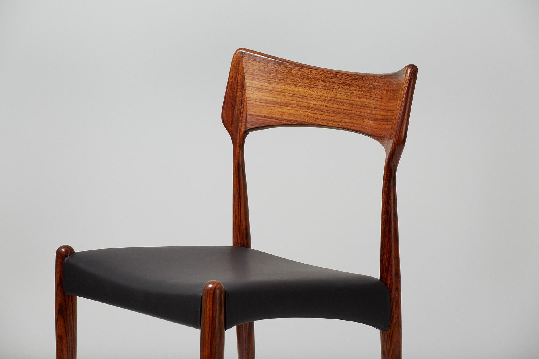 Danois Ensemble de 6 chaises de salle à manger en bois de rose de Bernard Petersen, vers 1960 en vente