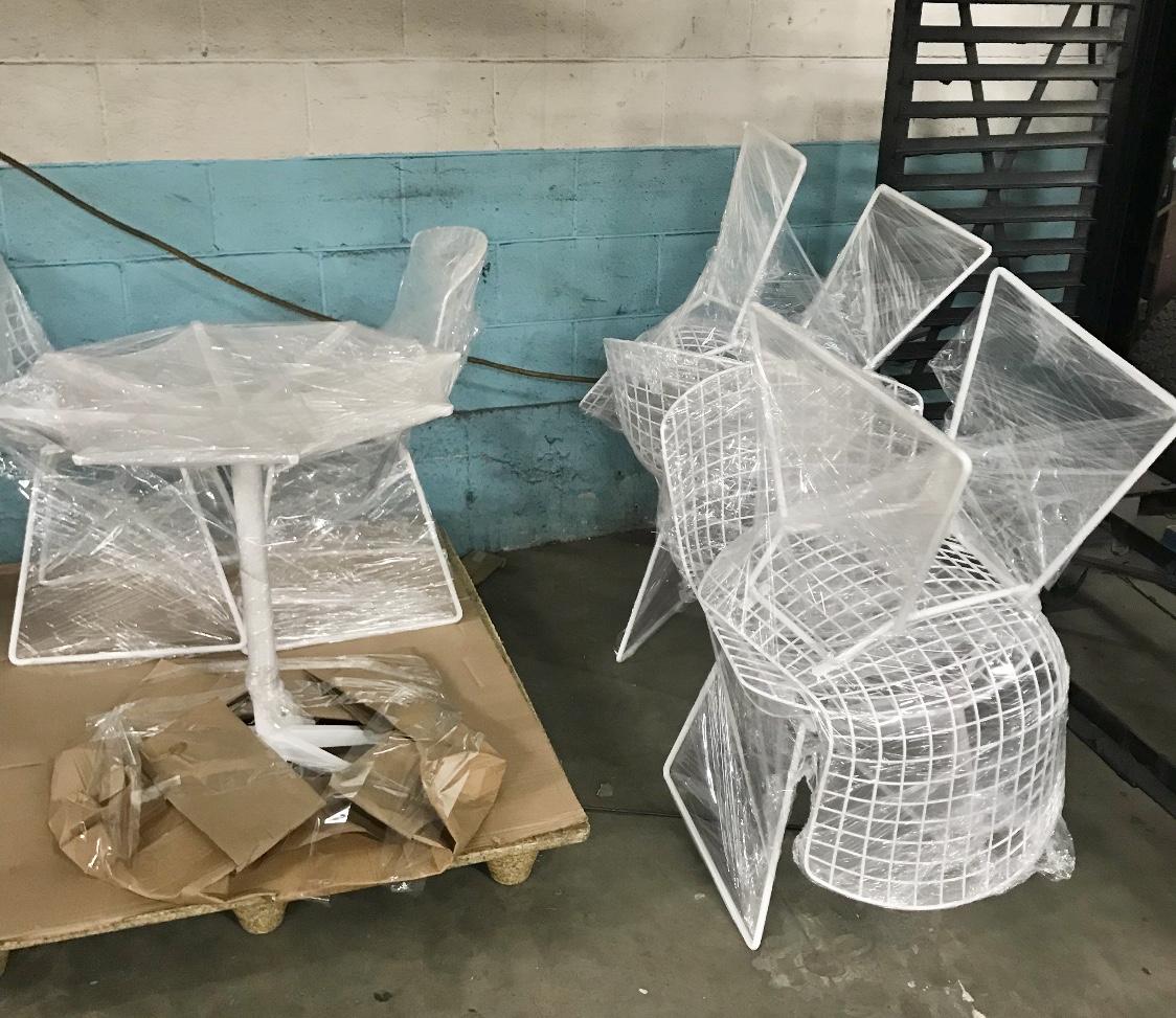 Set of 6 Bertoia Wire Chairs with Original Yellow Cushions by Knoll For Sale 4