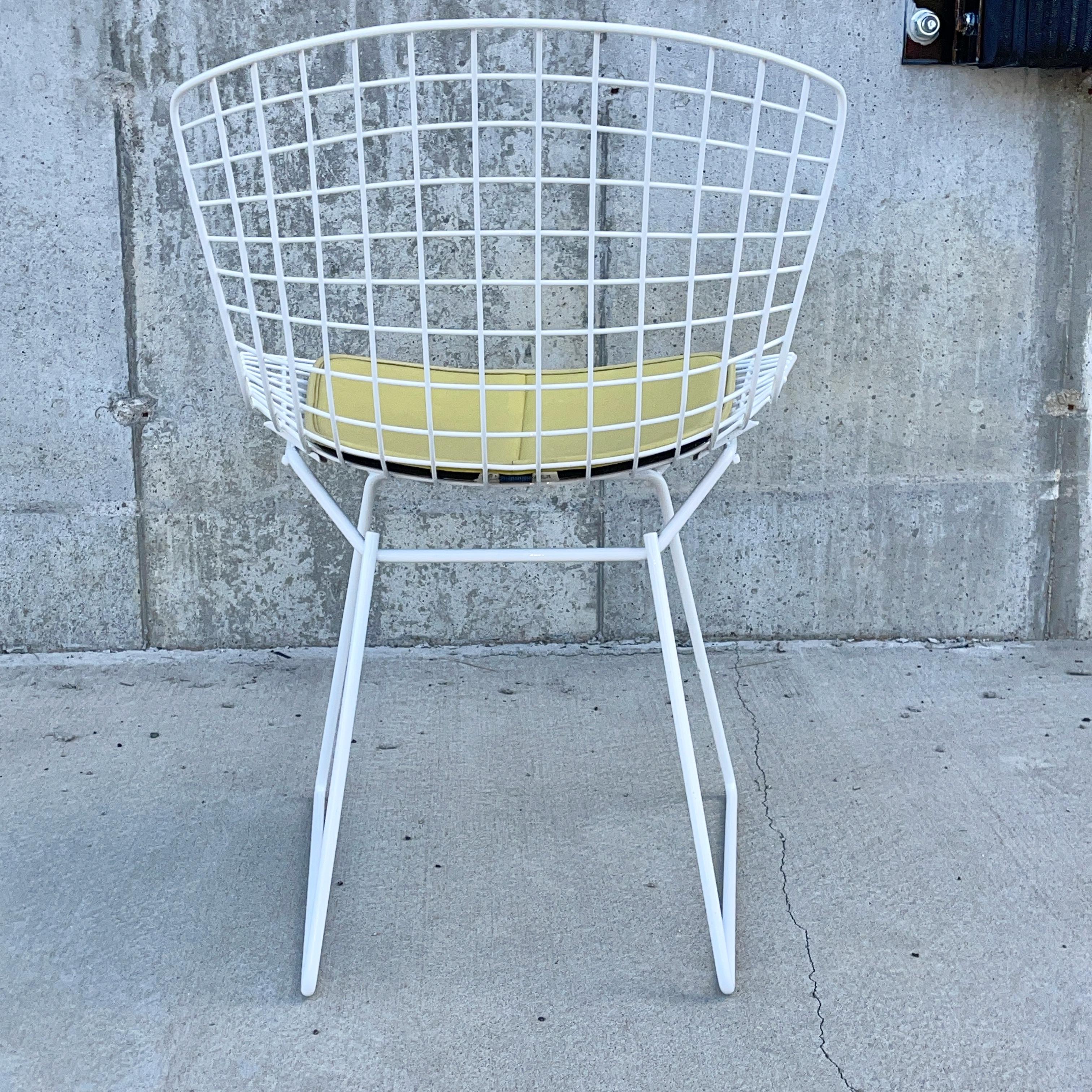 Set of 6 Bertoia Wire Chairs with Original Yellow Cushions by Knoll For Sale 6