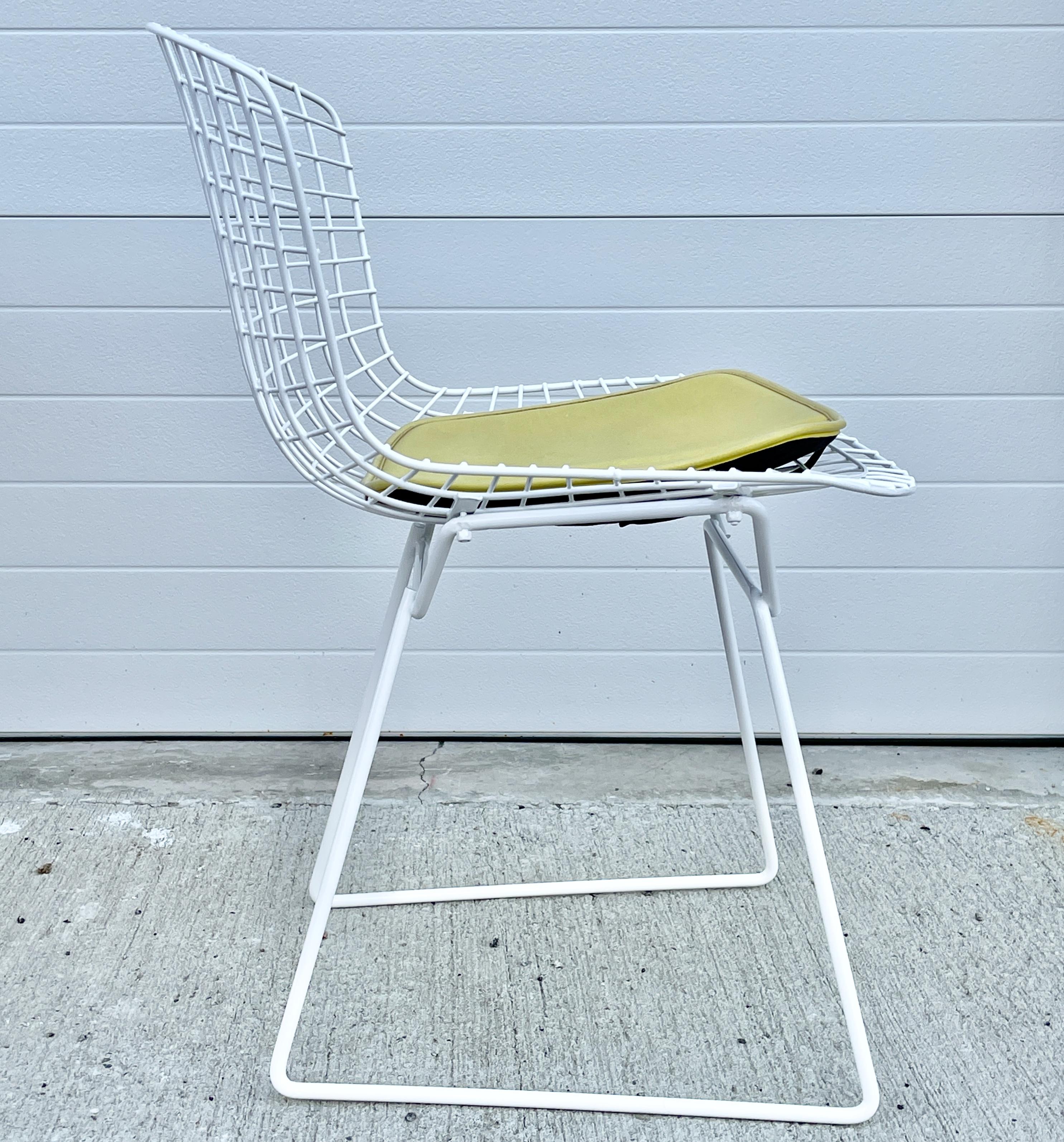 American Set of 6 Bertoia Wire Chairs with Original Yellow Cushions by Knoll For Sale