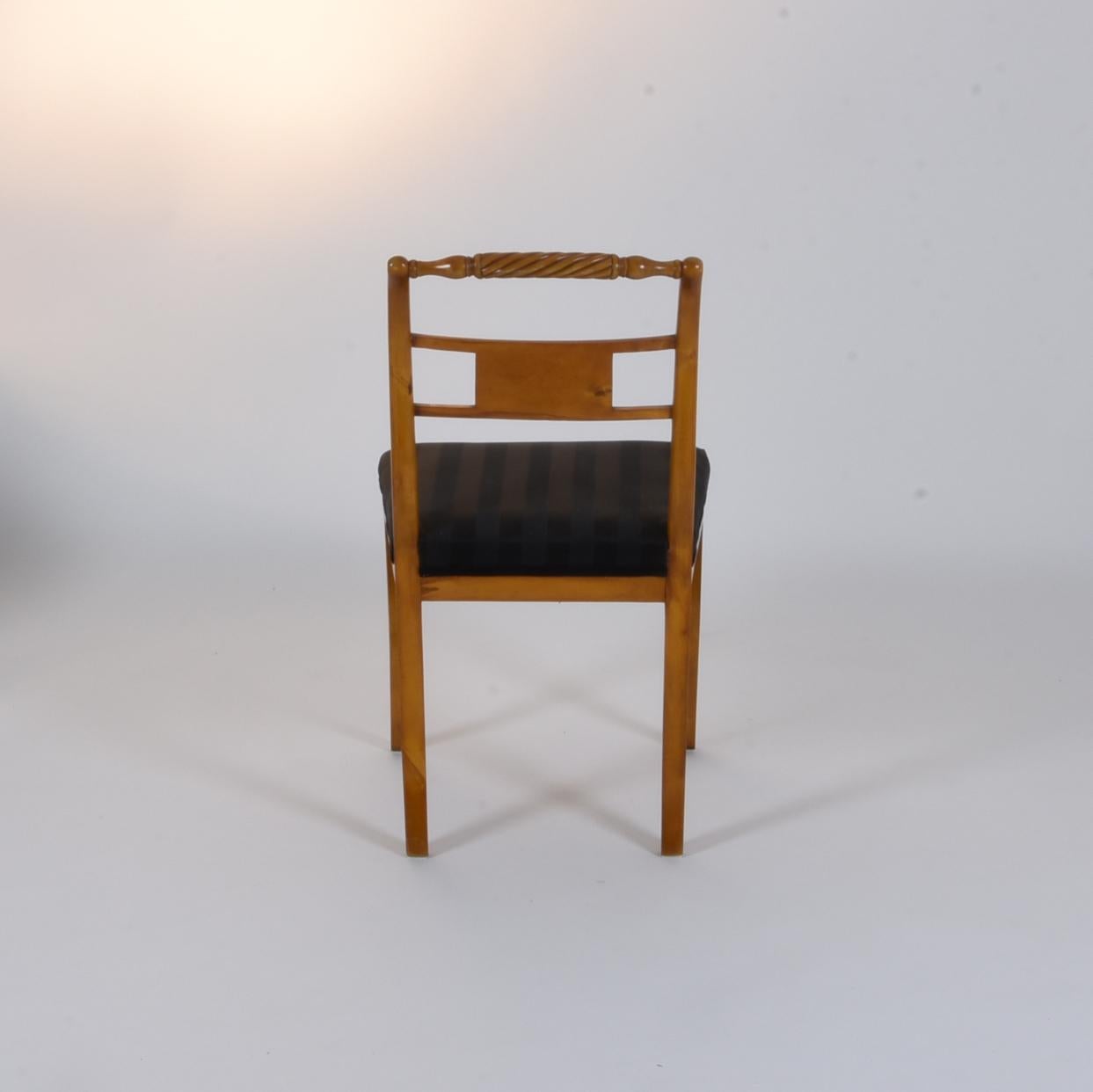 Set of 6 Biedermeier Chairs Birchwood Berlin, 1830 For Sale 1