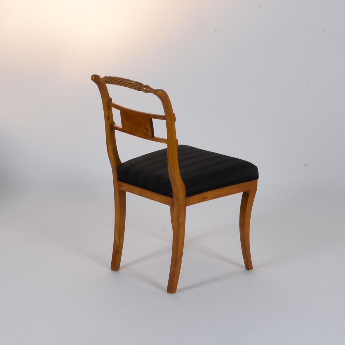 Set of 6 Biedermeier Chairs Birchwood Berlin, 1830 For Sale 2