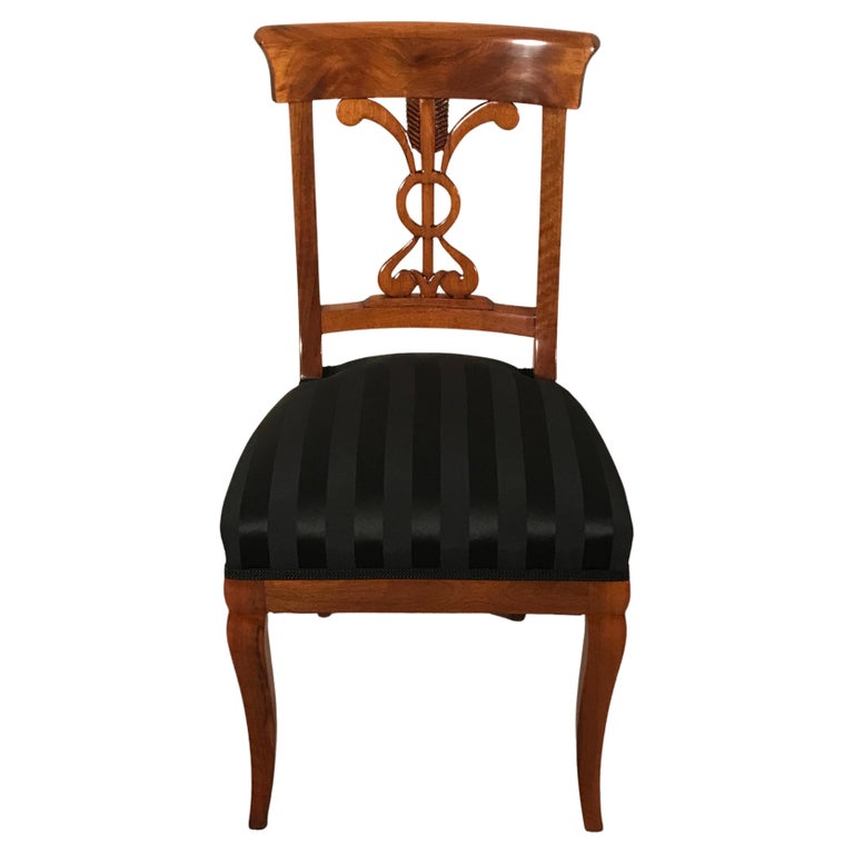 Early 19th Century Set of 6 Biedermeier Dining Chairs, South Germany, 1820 For Sale