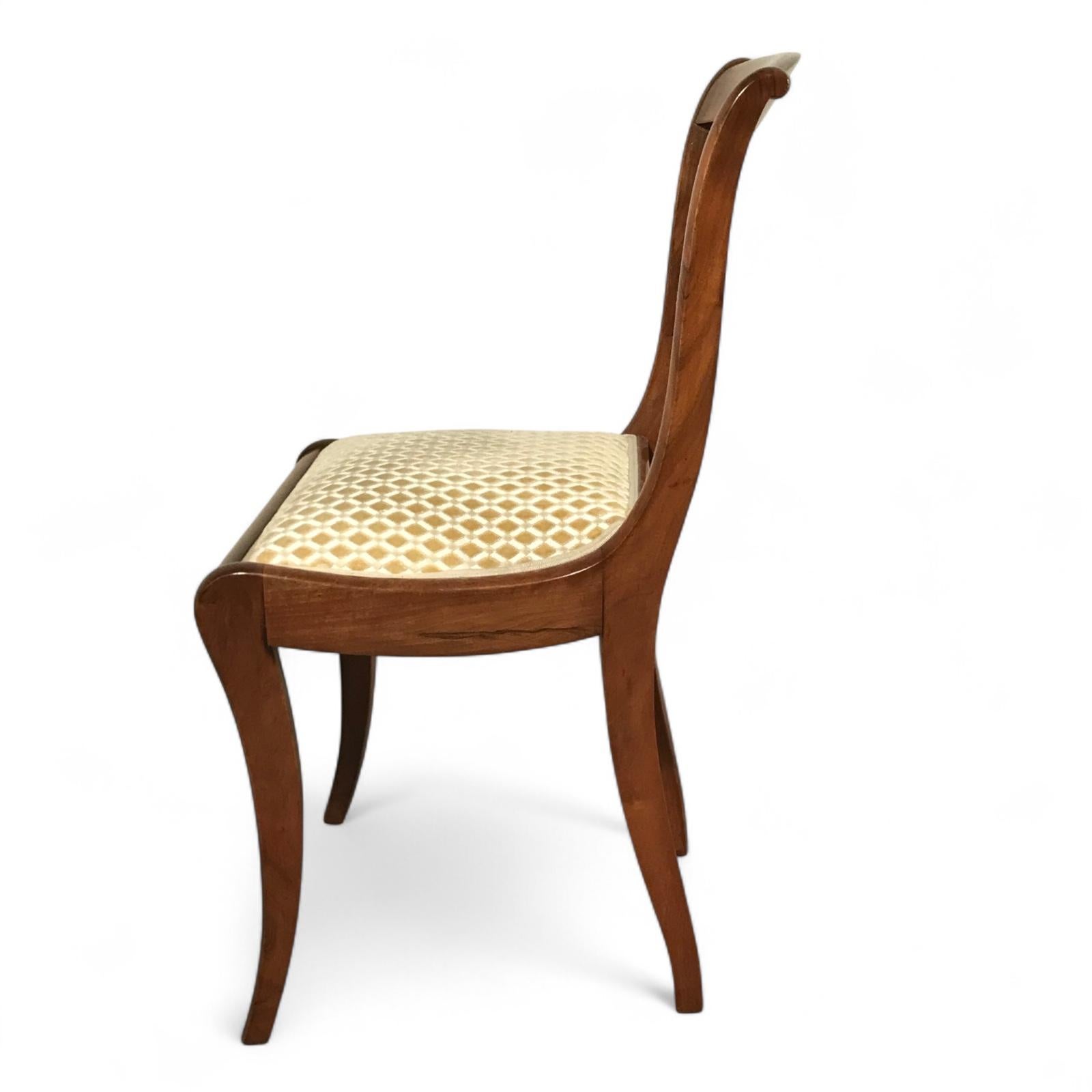 Walnut Set of 6 Biedermeier Style Dining Chairs, 19th century For Sale